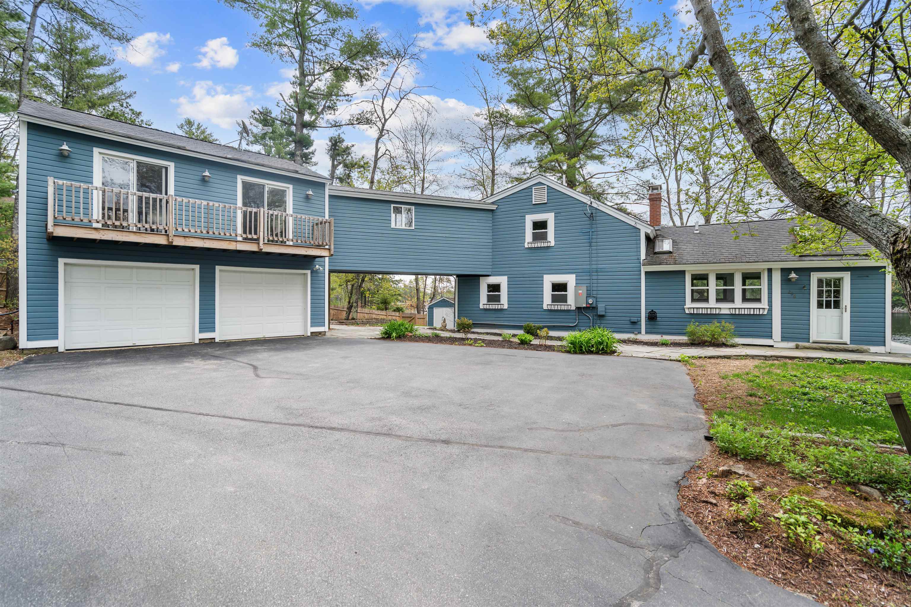 296 Pickerel Point Rd, Wakefield, NH 03872