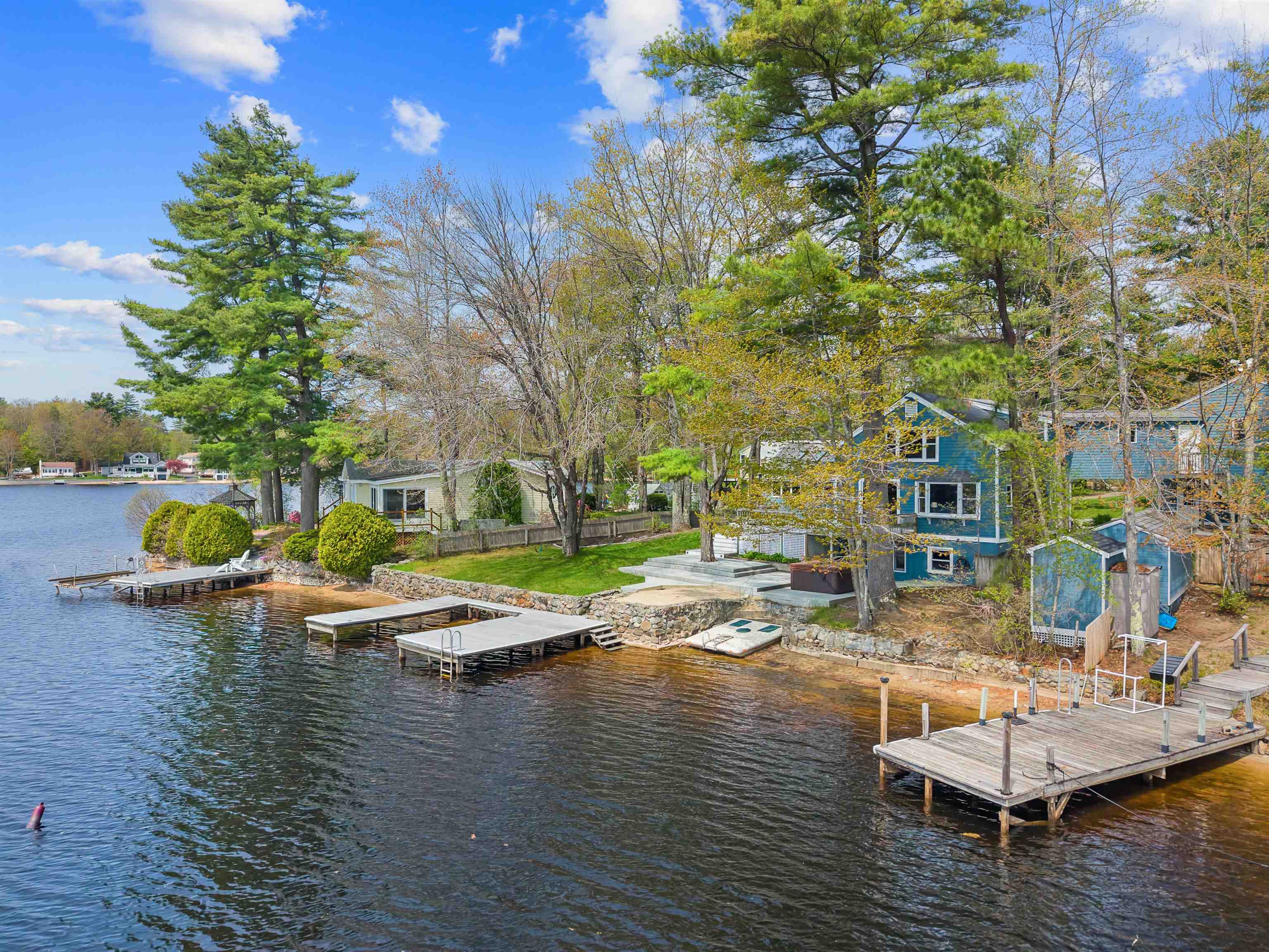 296 Pickerel Point Rd, Wakefield, NH 03872