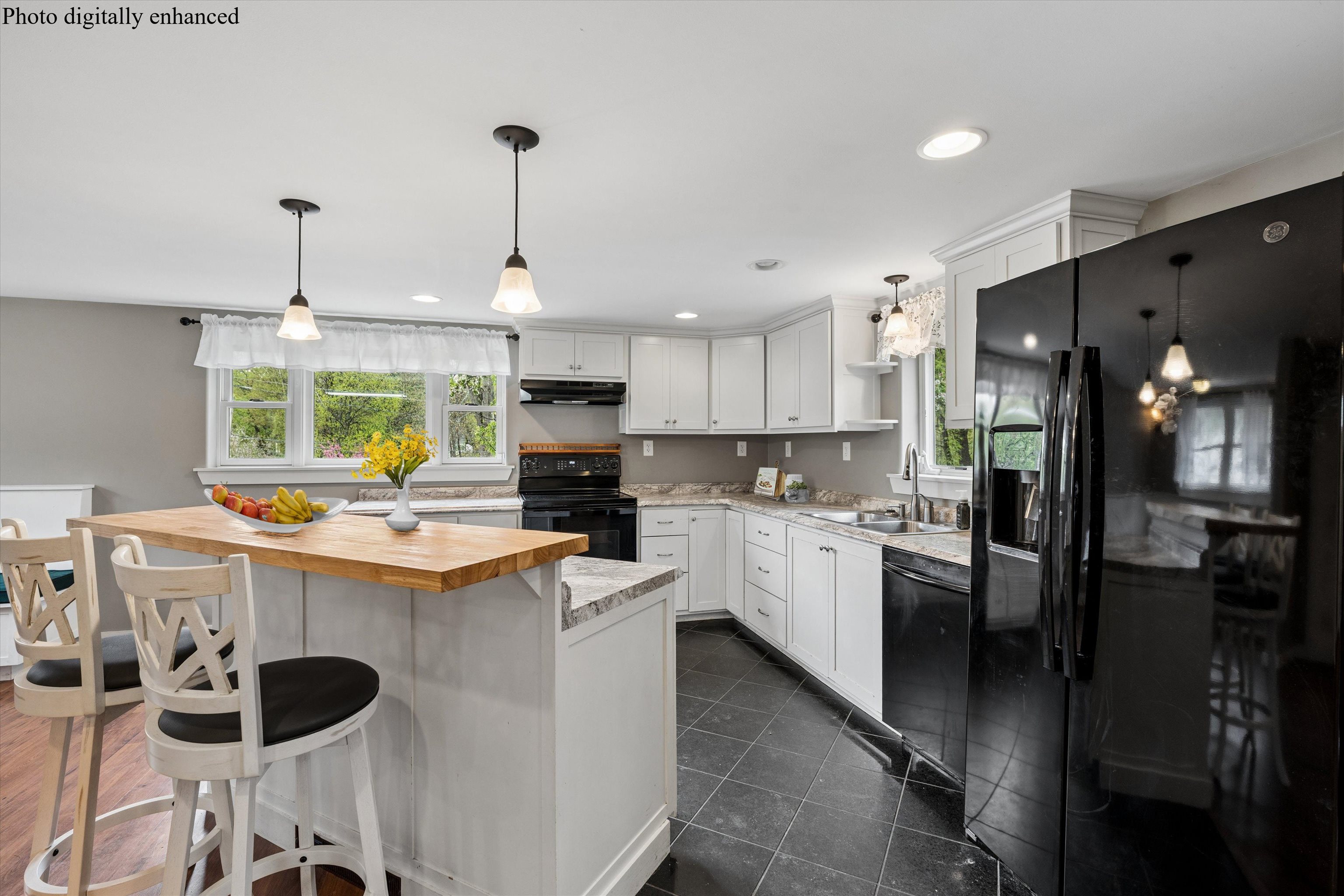 15 Eaton Ave, Bennington, NH 03442