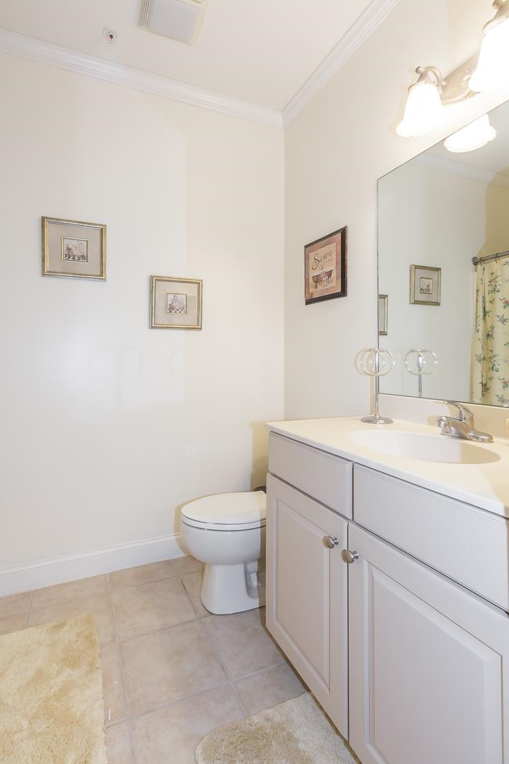 5 Sally Sweets Way, Salem, NH 03079