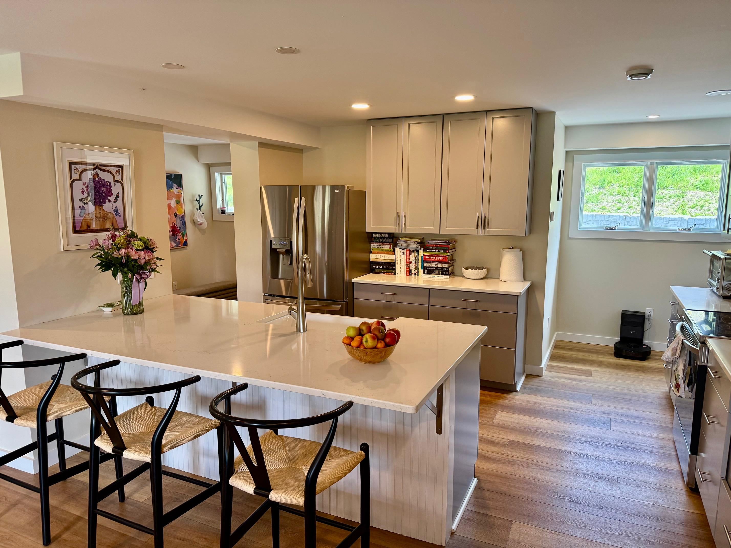 2366 mountain Road Unit: unit 3