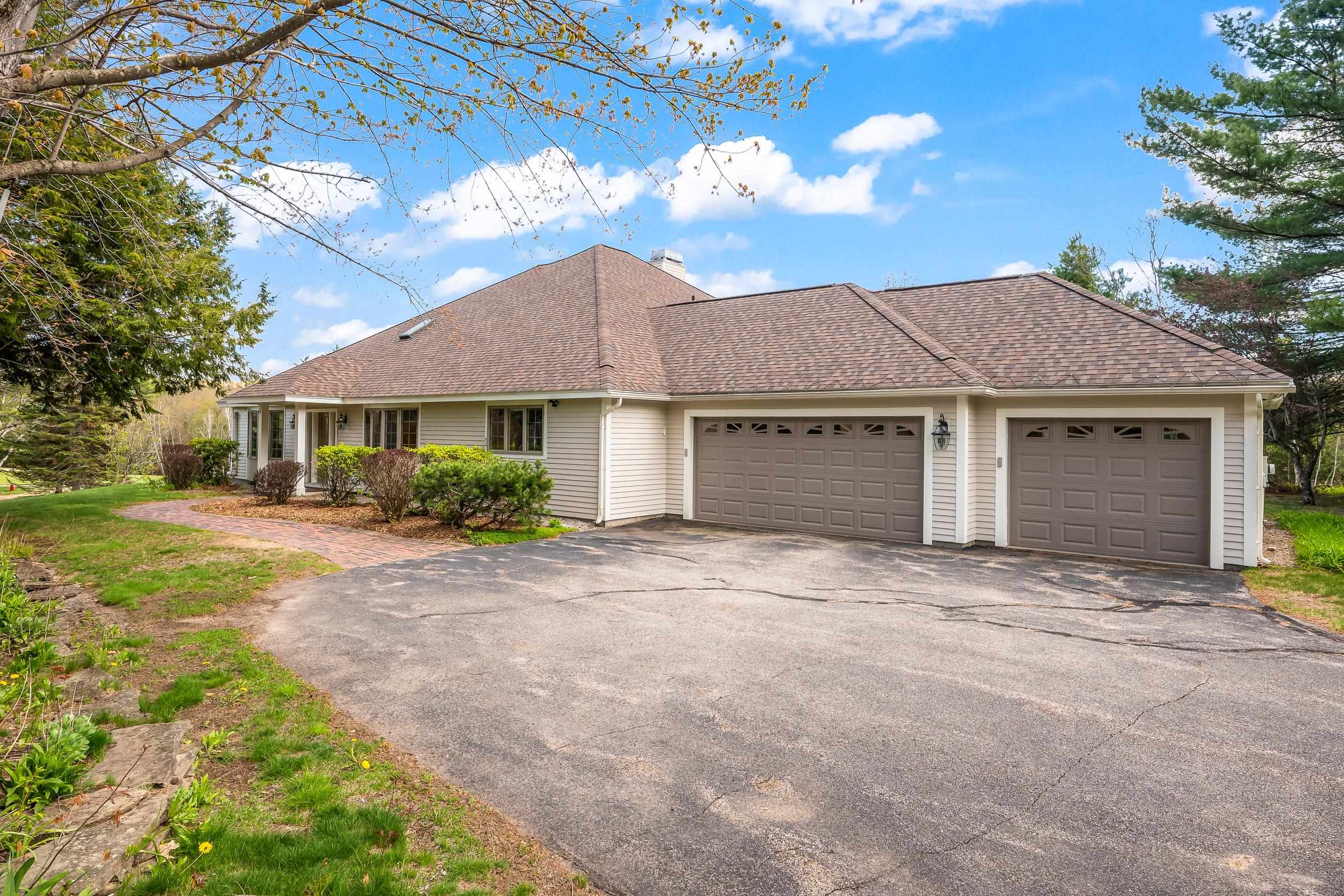 103 Samuel Hale Dr, Hales Location, NH 03860