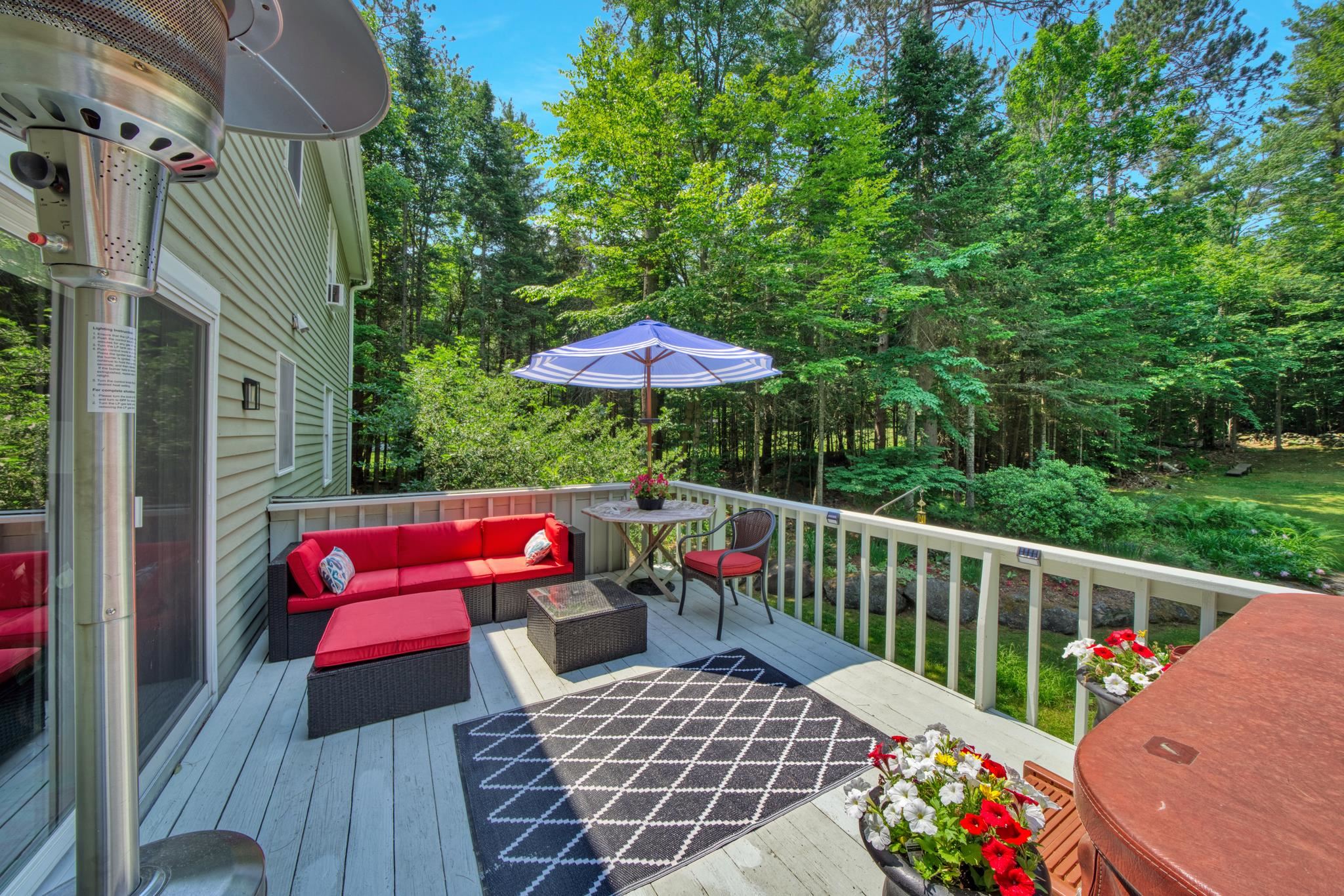 22 Pine Ridge Rd, Sunapee, NH 03782