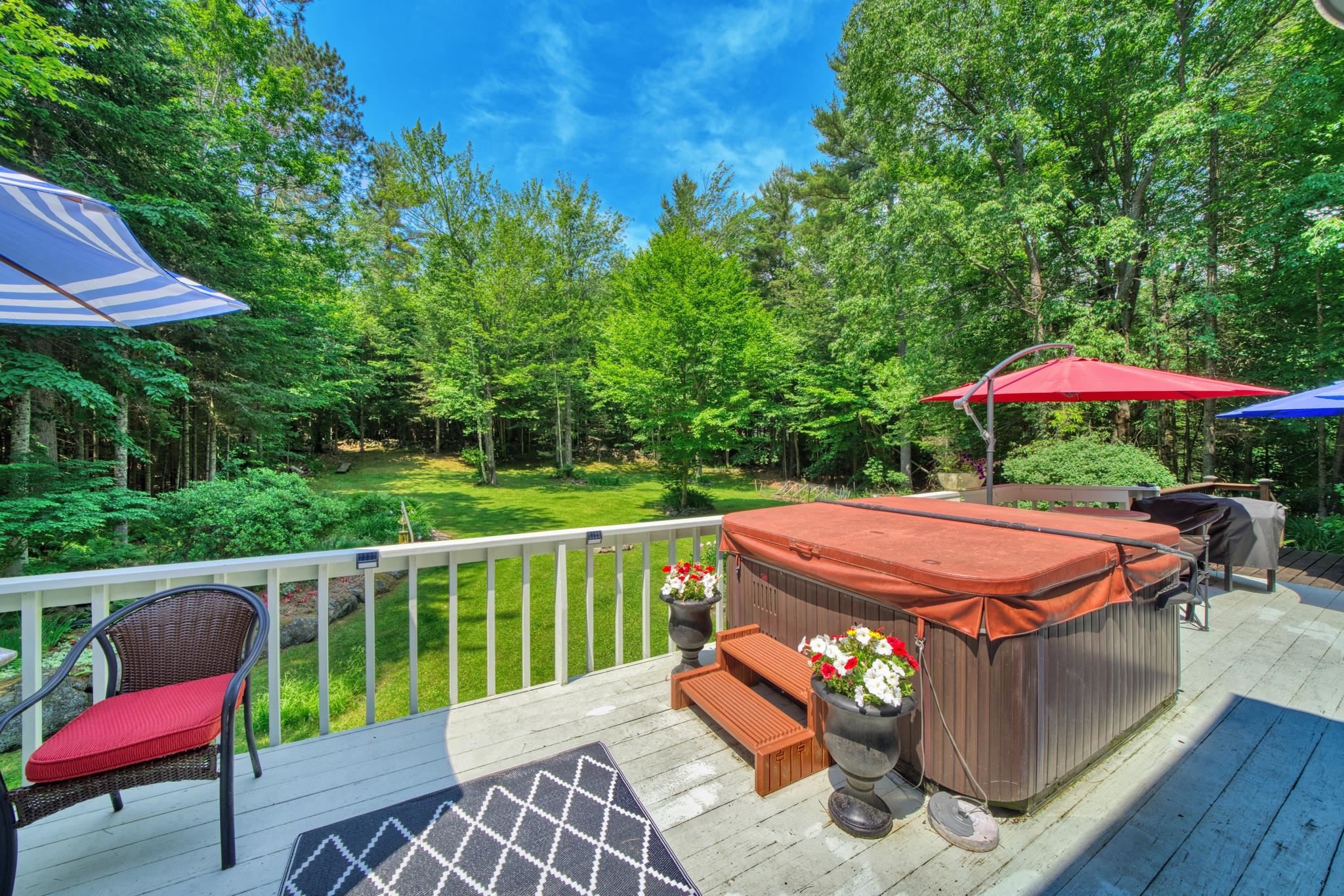 22 Pine Ridge Rd, Sunapee, NH 03782