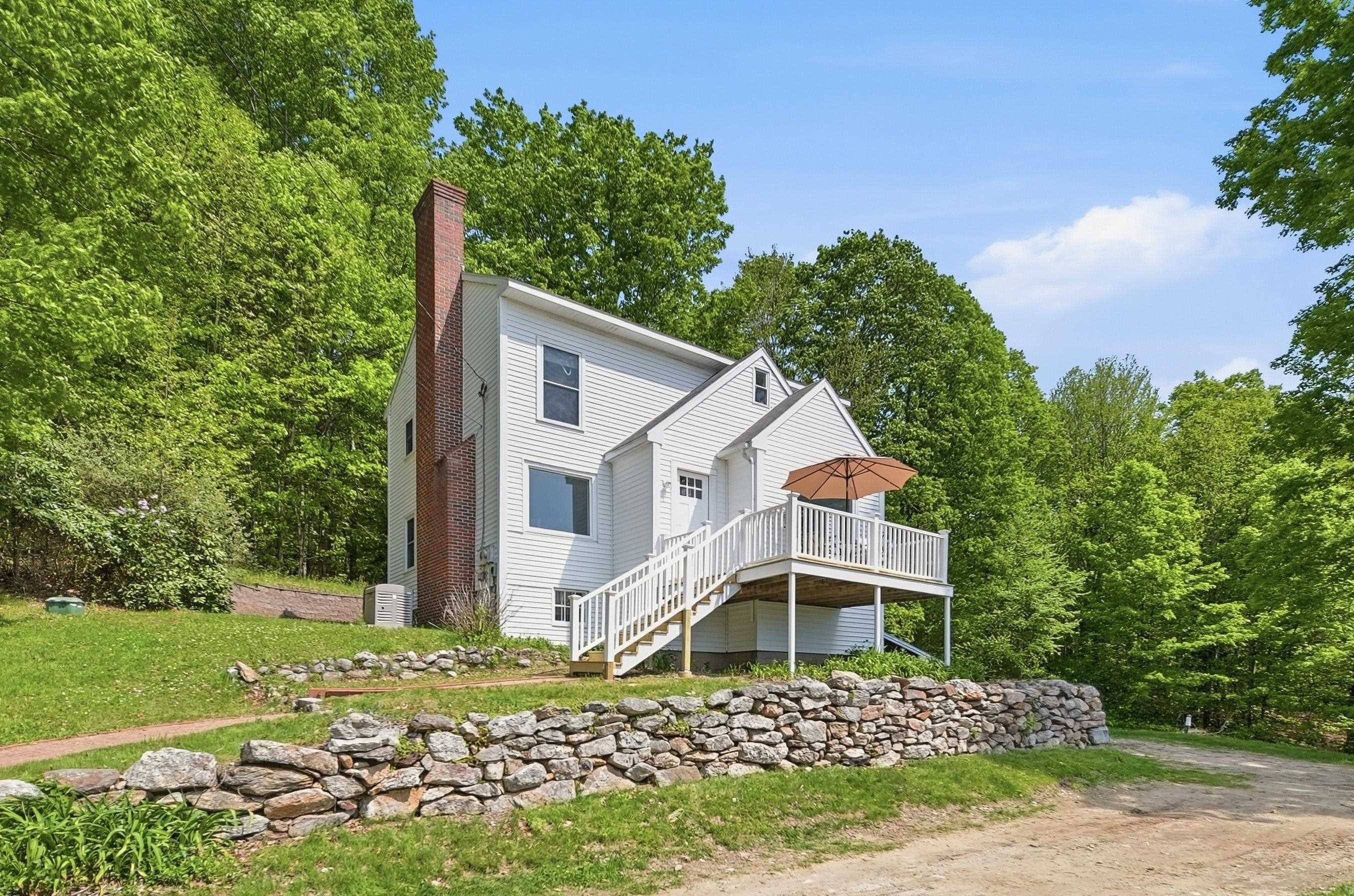 14 Smith Rd, Mont Vernon, NH 03057