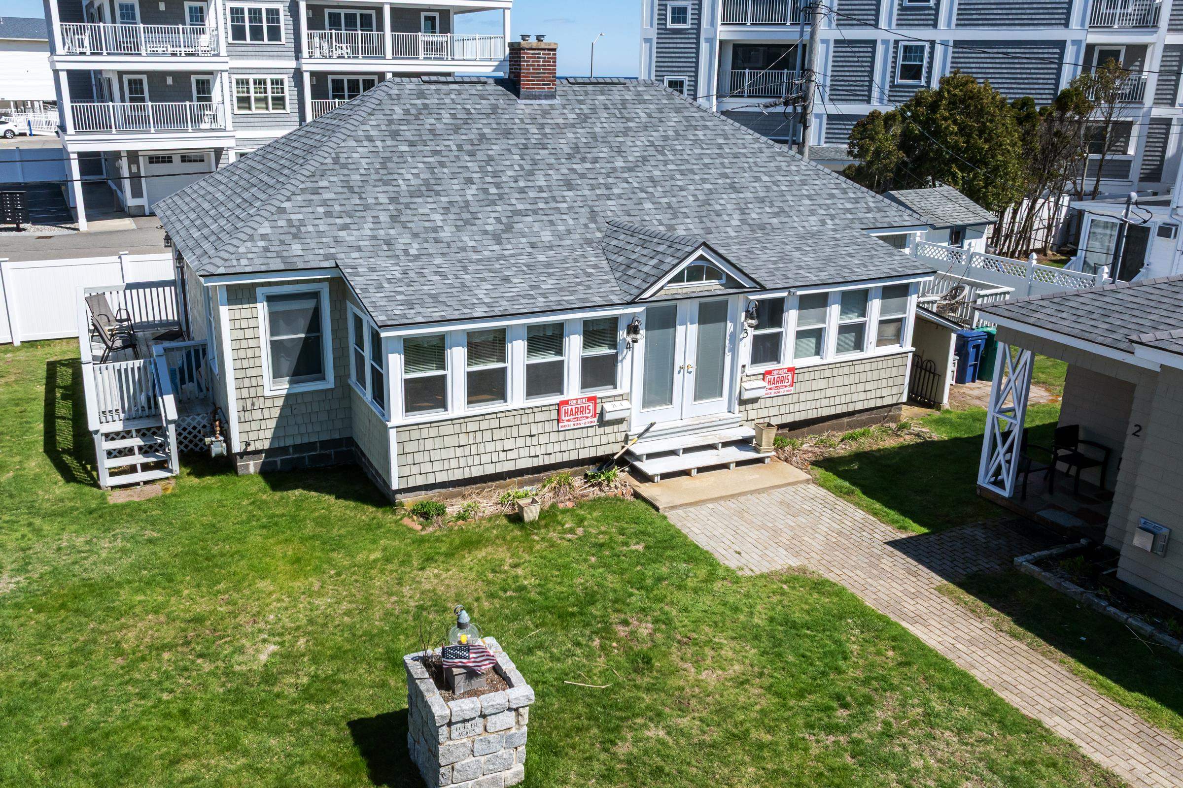 21 Fuller Acres, Hampton, NH 03842
