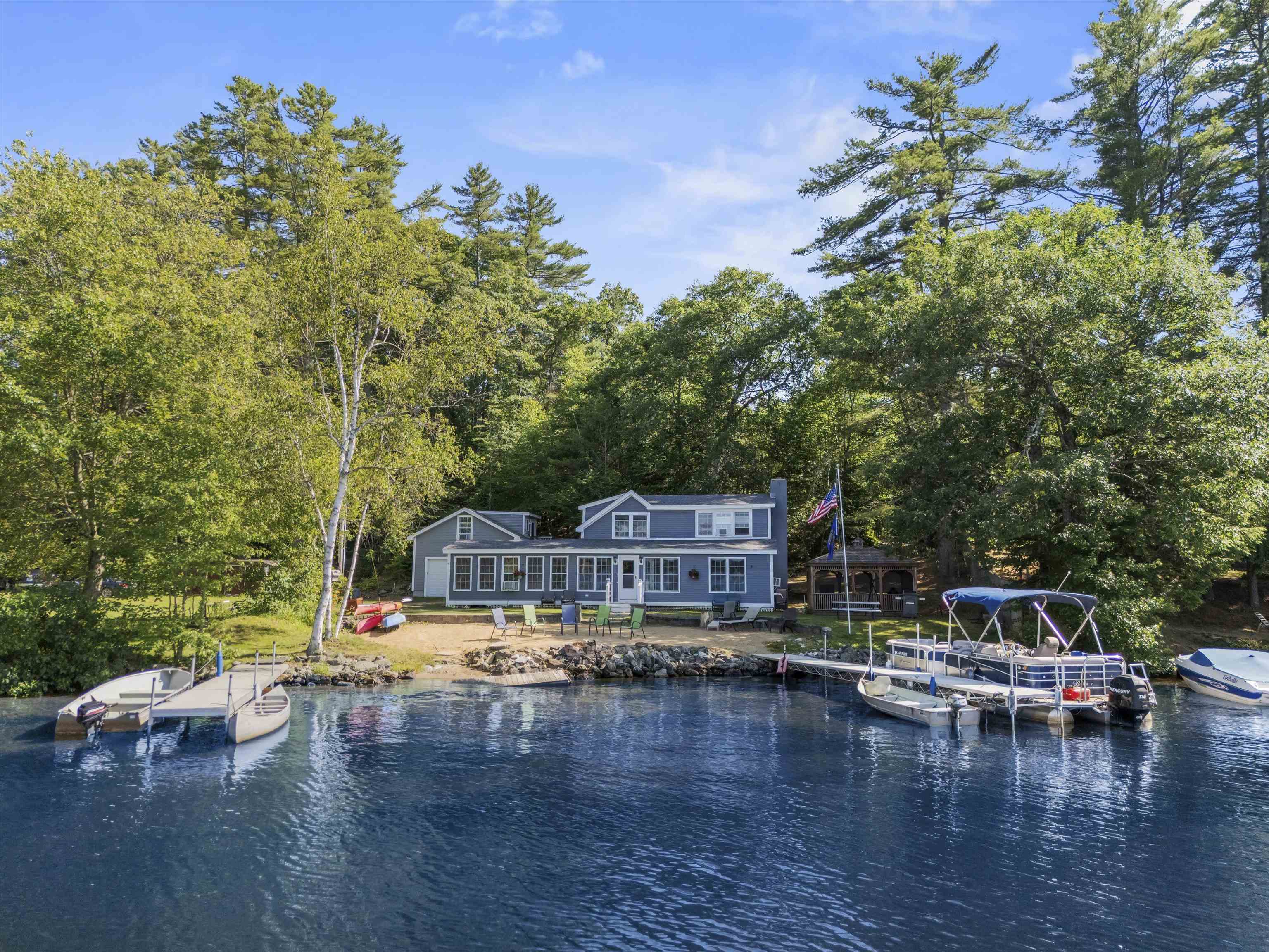 42 Brewster Rd, Barnstead, NH 03225