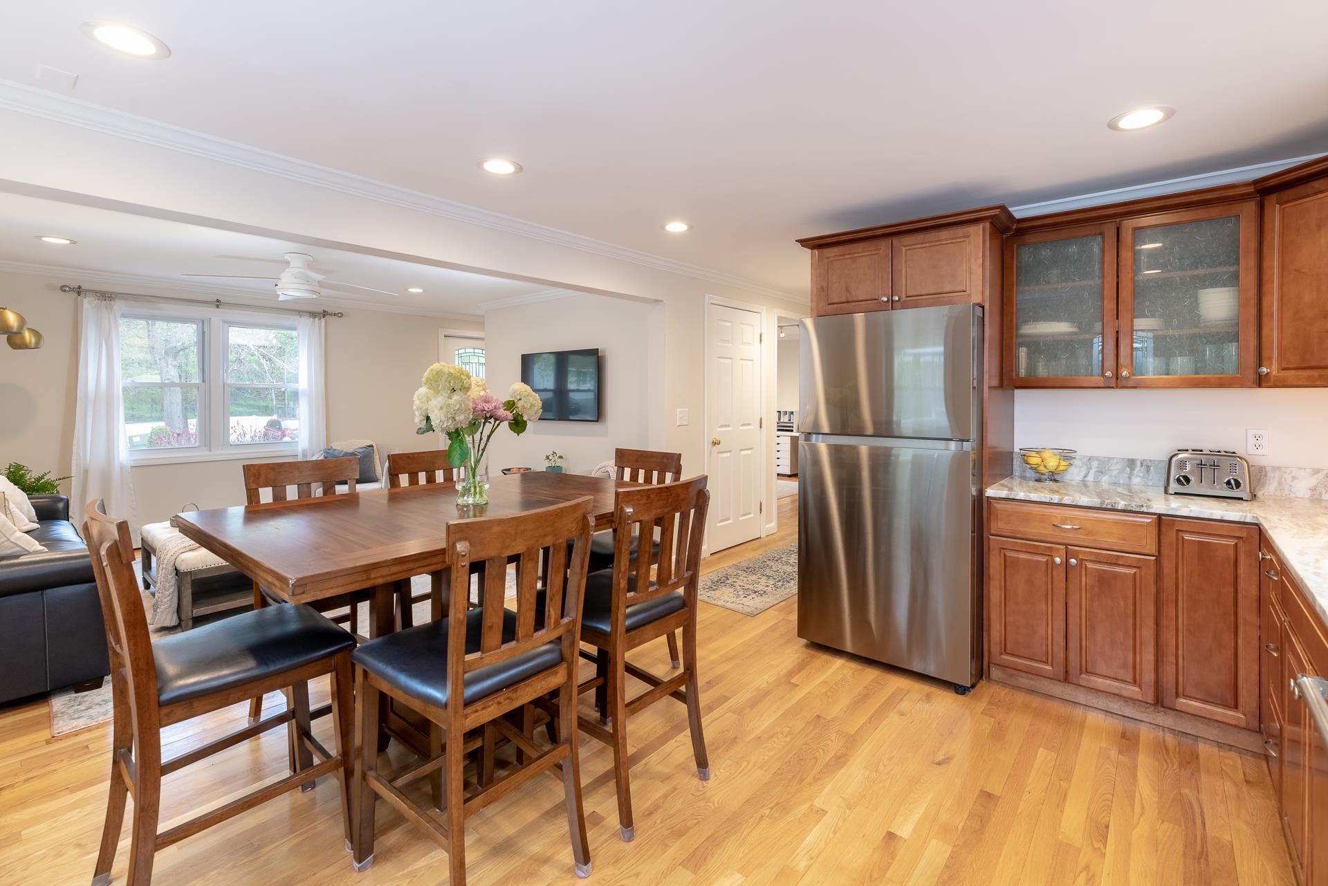 12 Wedgewood Dr, Concord, NH 03301