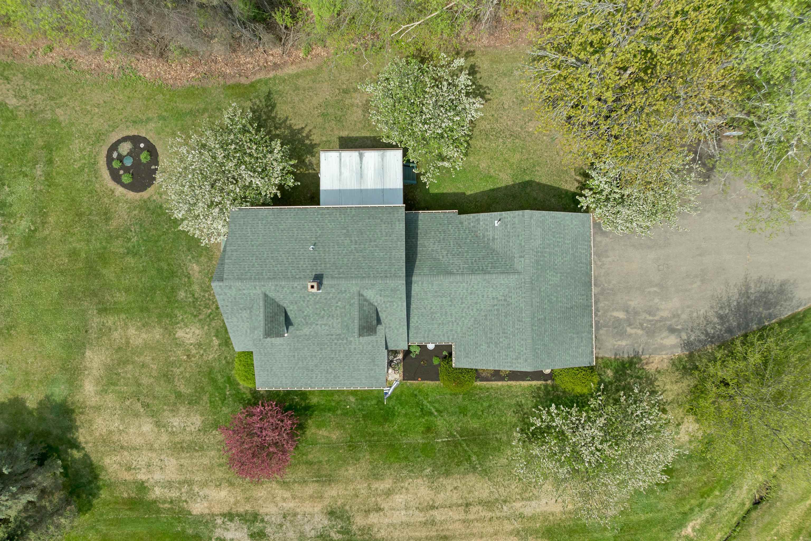 145 Turnpike Rd, Northfield, NH 03276