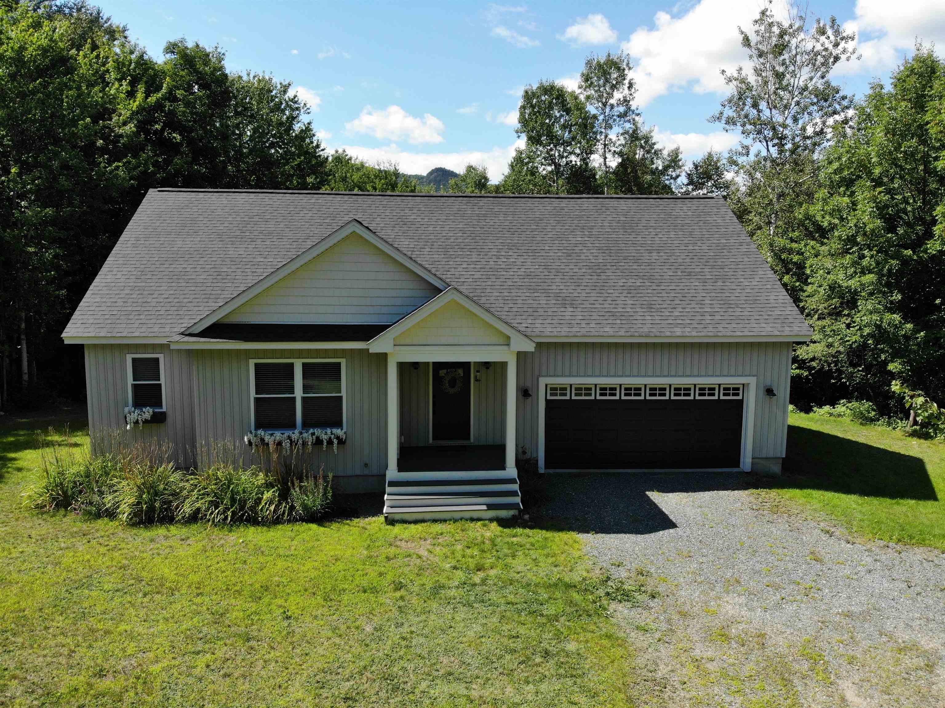 2nd image of 8 Mount Carter Dr, Gorham, NH 03581 | MLS# 5089776
