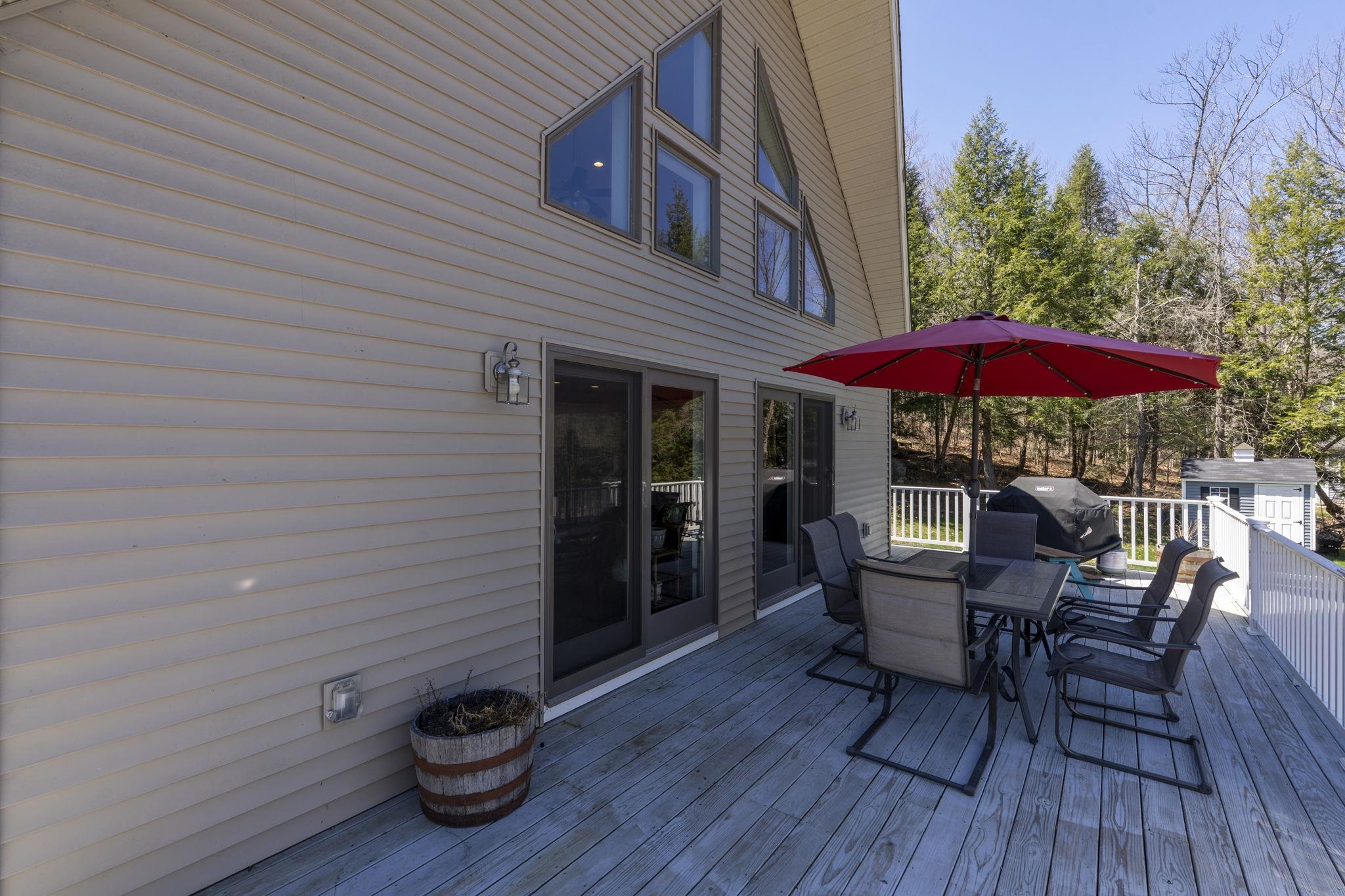 14 Loyd Ln, Harrisville, NH 03450