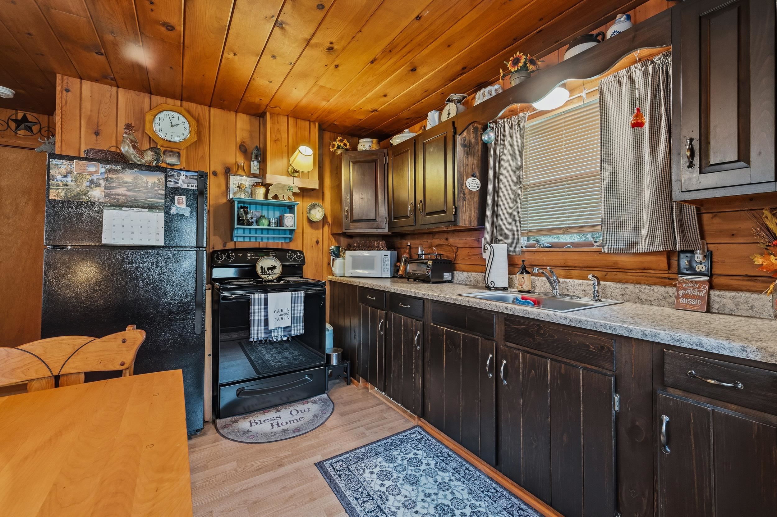 997 Stark Hw, Stark, NH 03582