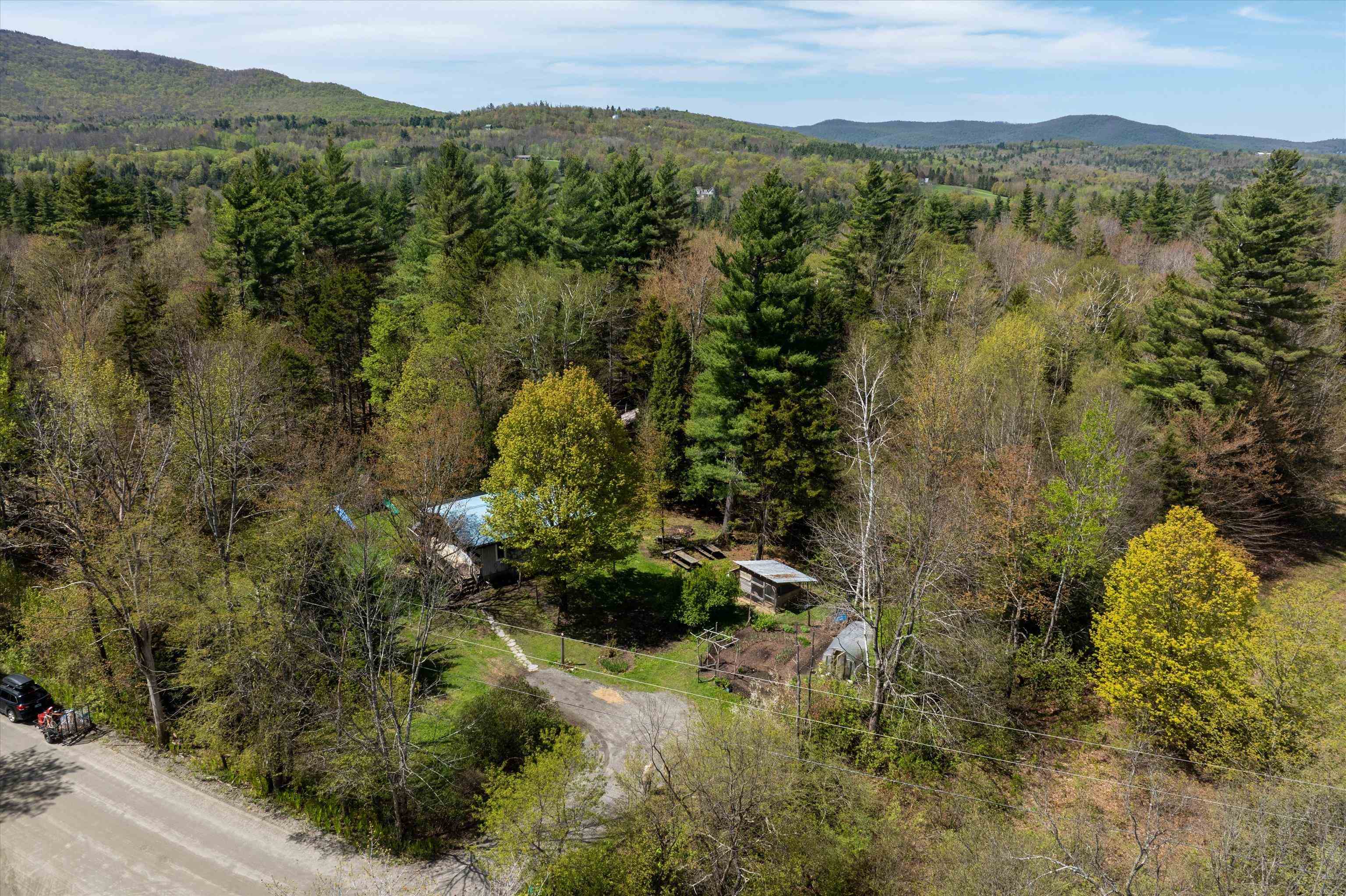 1310 Clif Reynolds Rd, Cambridge, VT 05464