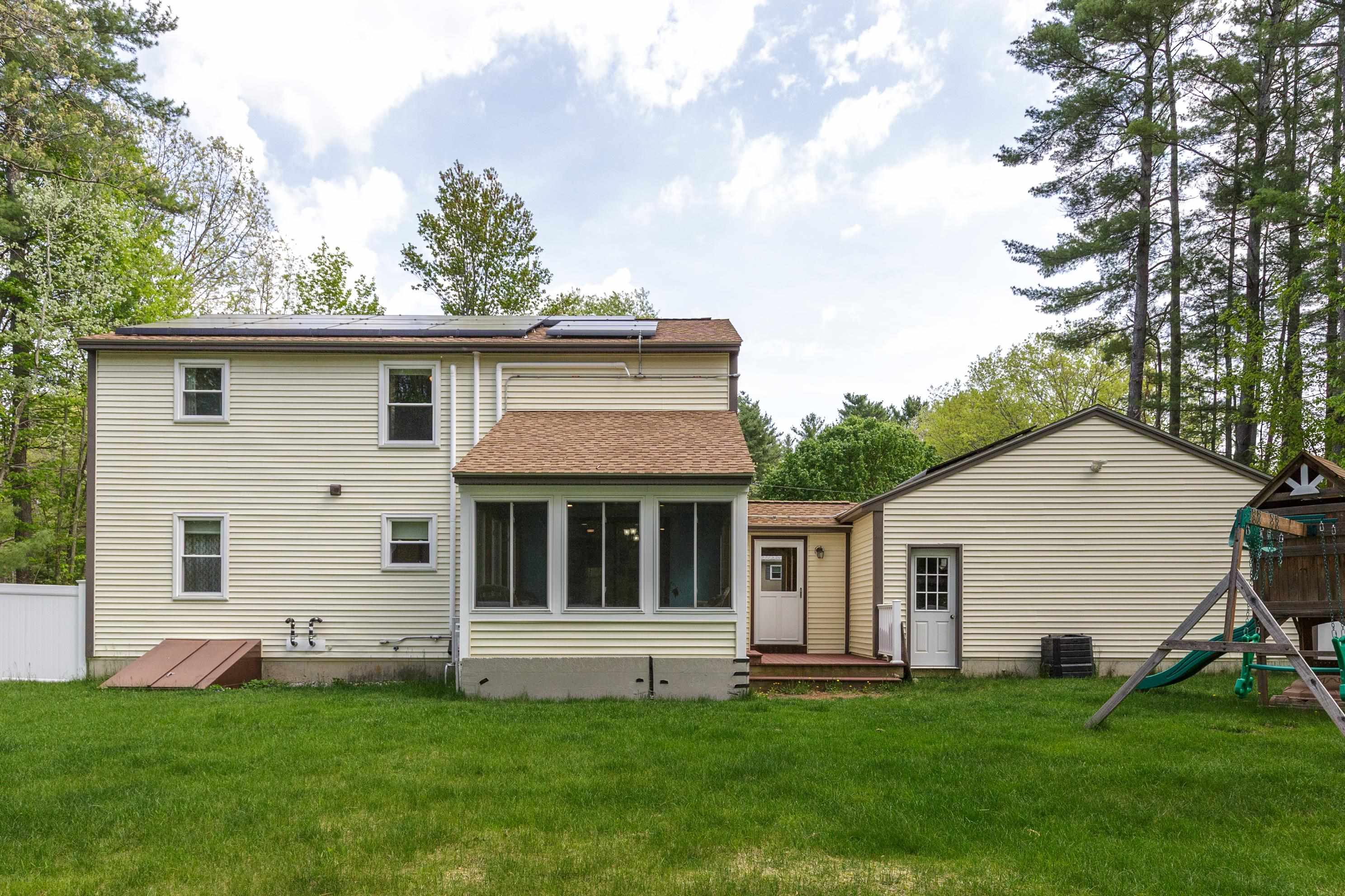 36 N Curtisville Rd, Concord, NH 03301