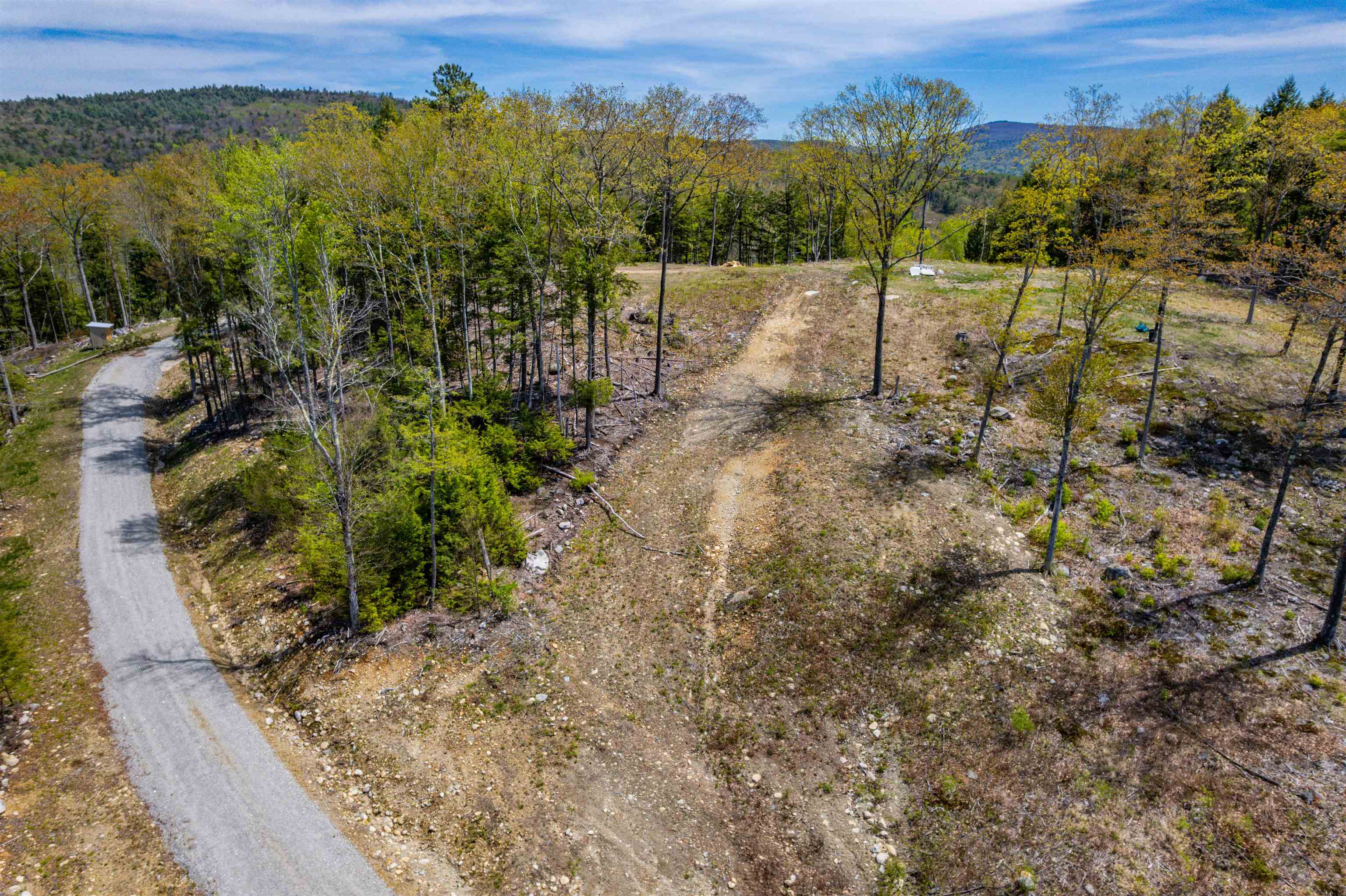 Overlook Drive on the left 25296058