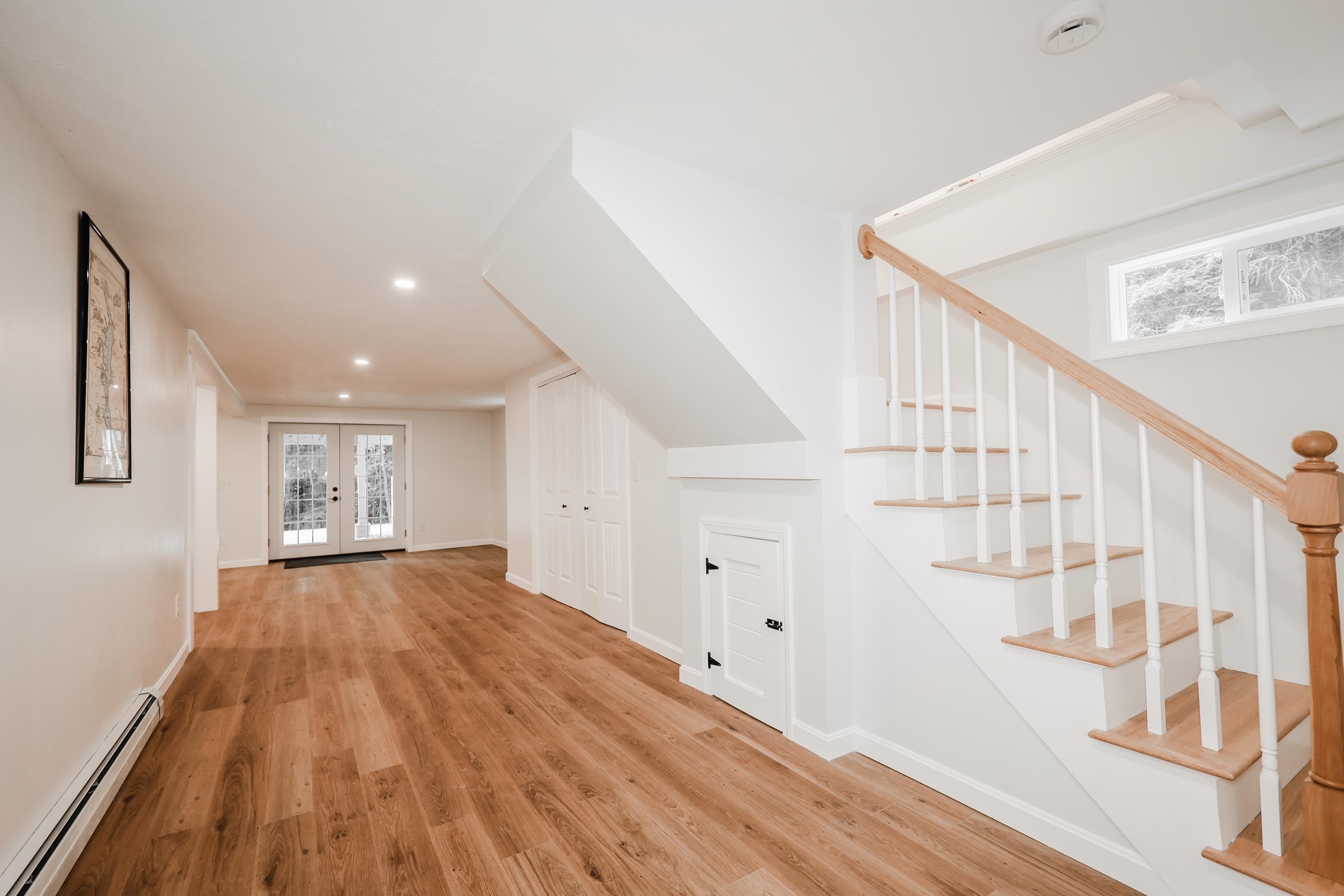 Basement satirs 25288169