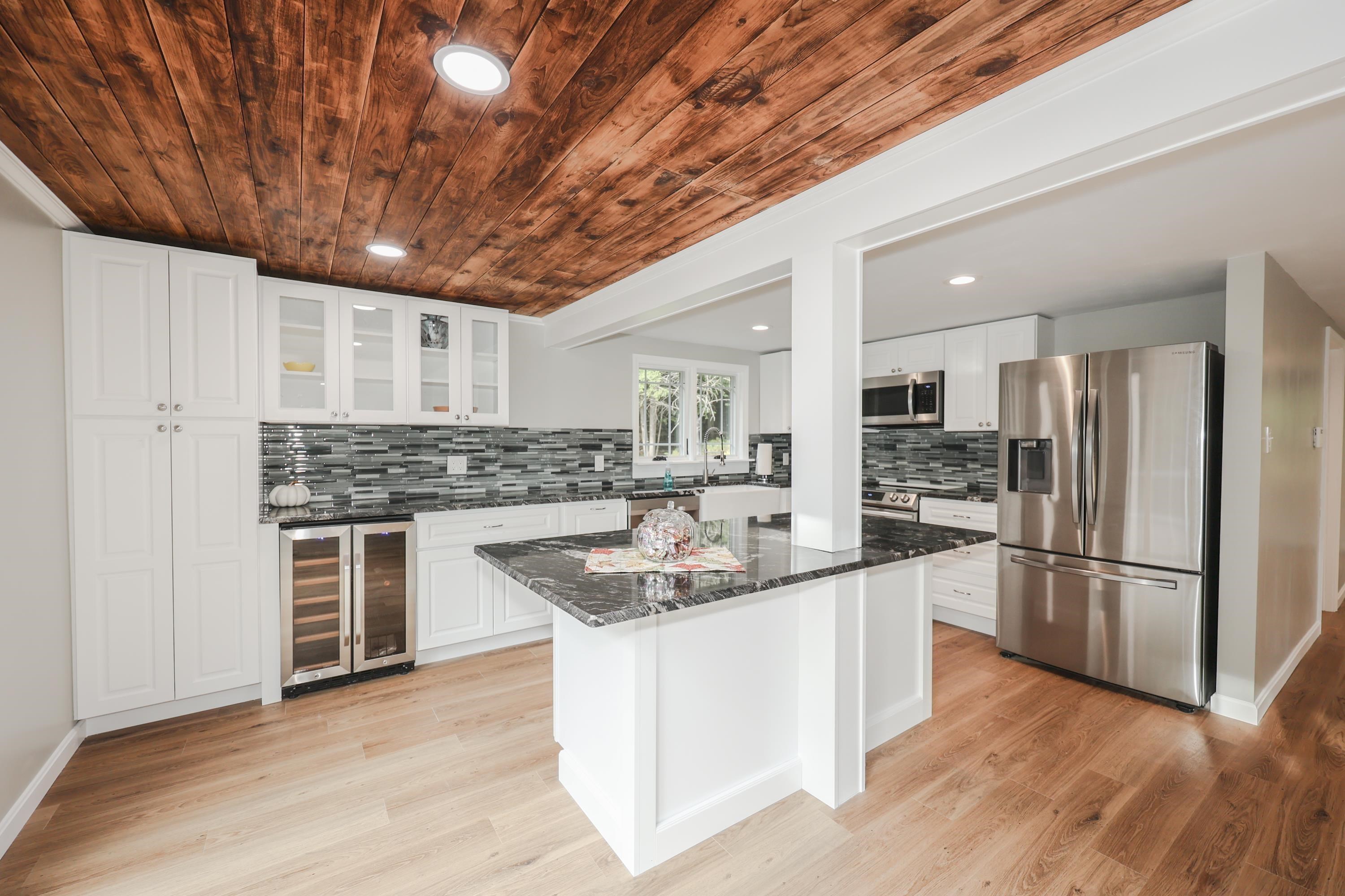 45 Pine St, Newbury, NH 03255