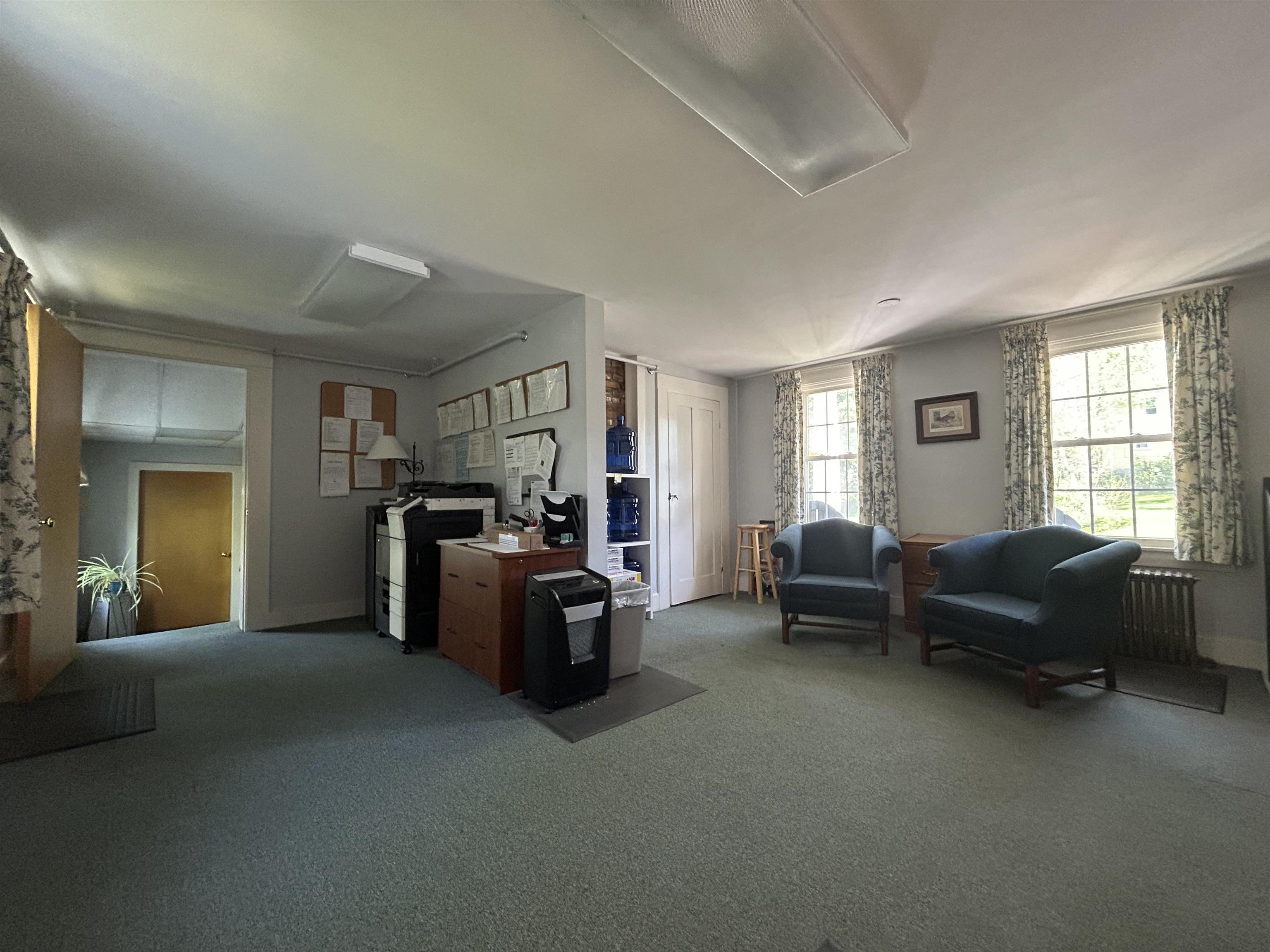 87 Washington St, Conway, NH 03818