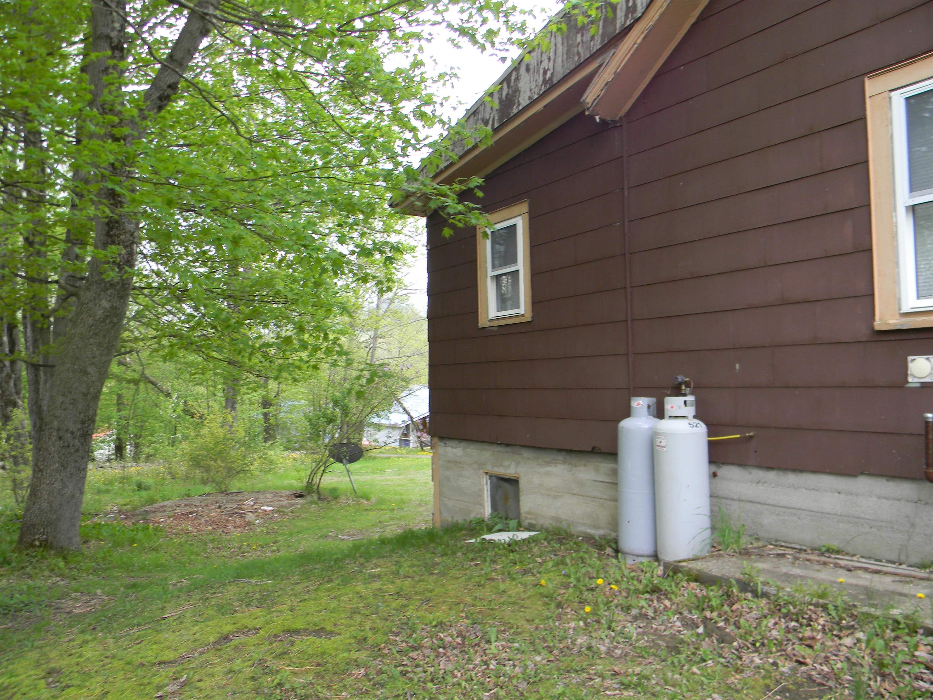 13 Fiske St, Northumberland, NH 03582