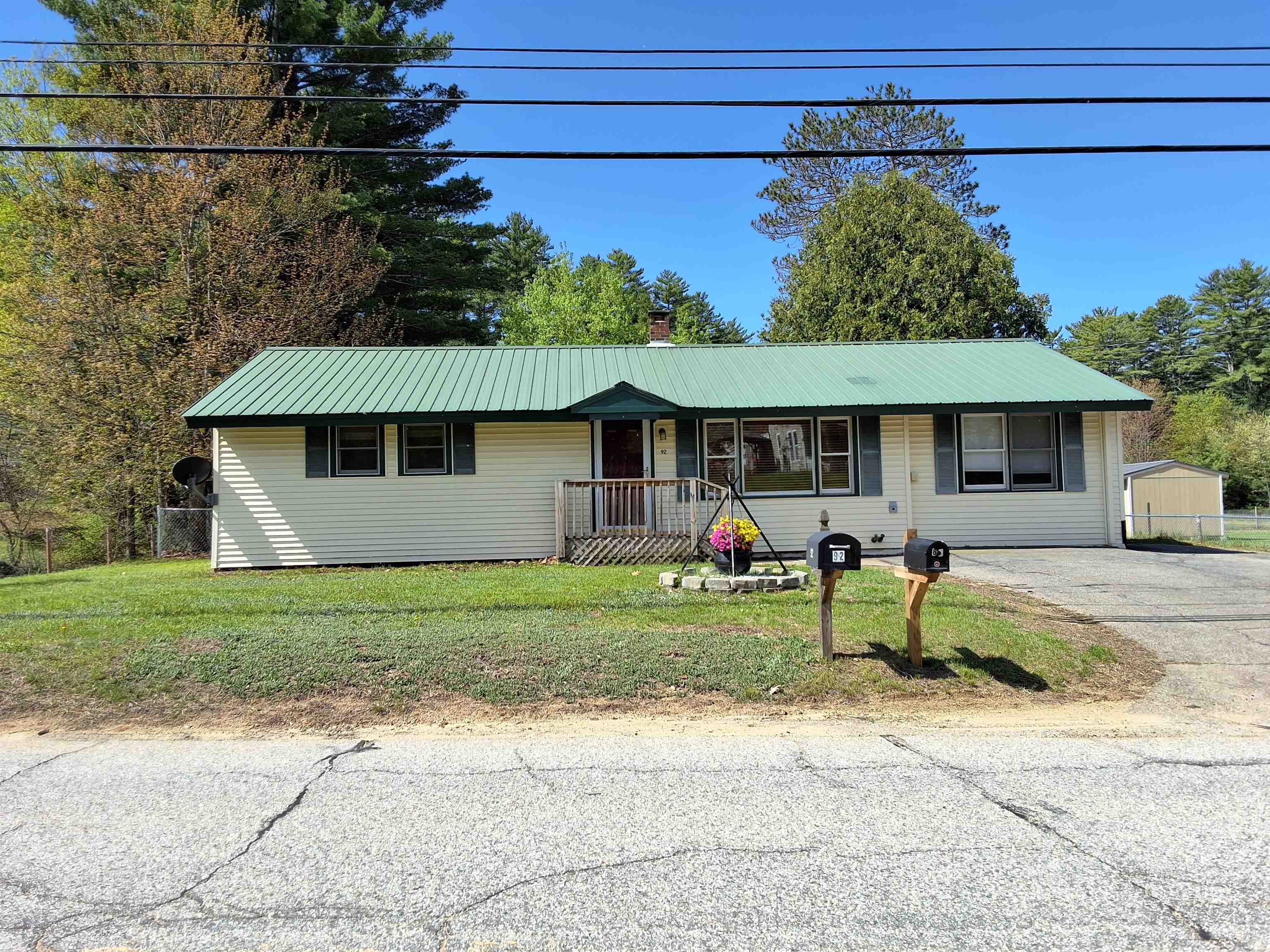 92 Concord St, Belmont, NH 03220
