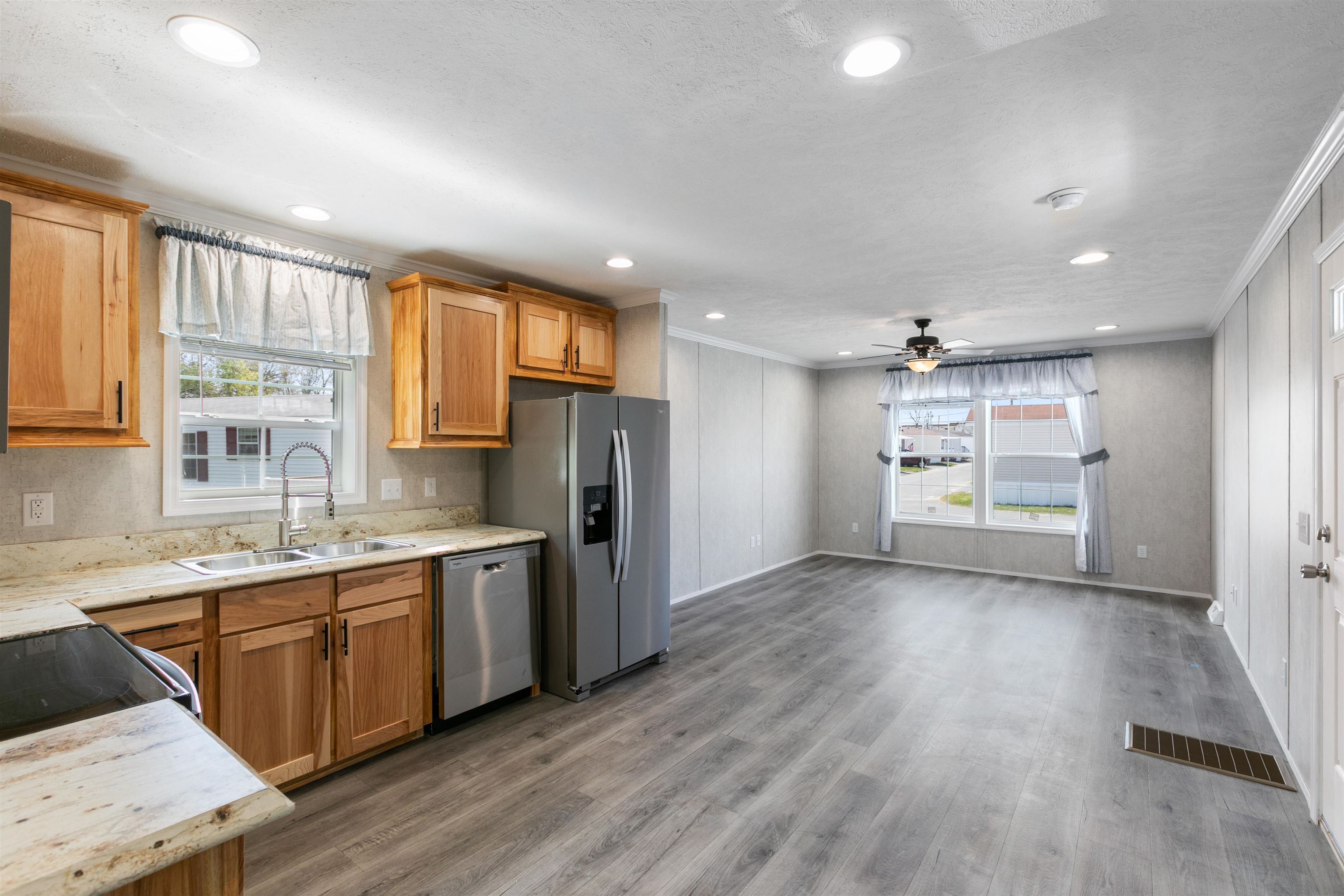 88 A Brookwood Dr, Salem, NH 03079