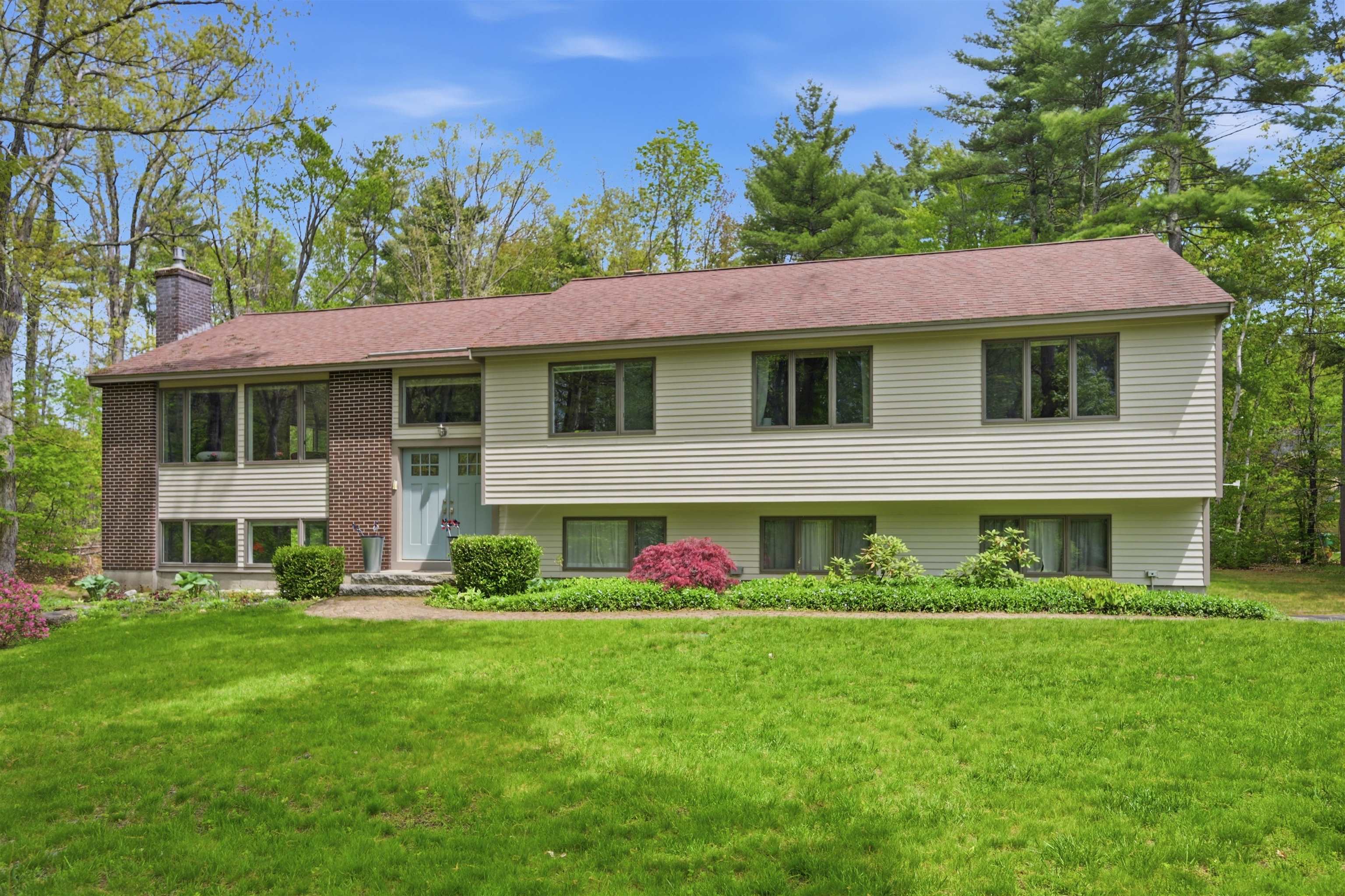 10 Kirsten's Ldg, Fremont, NH 03044
