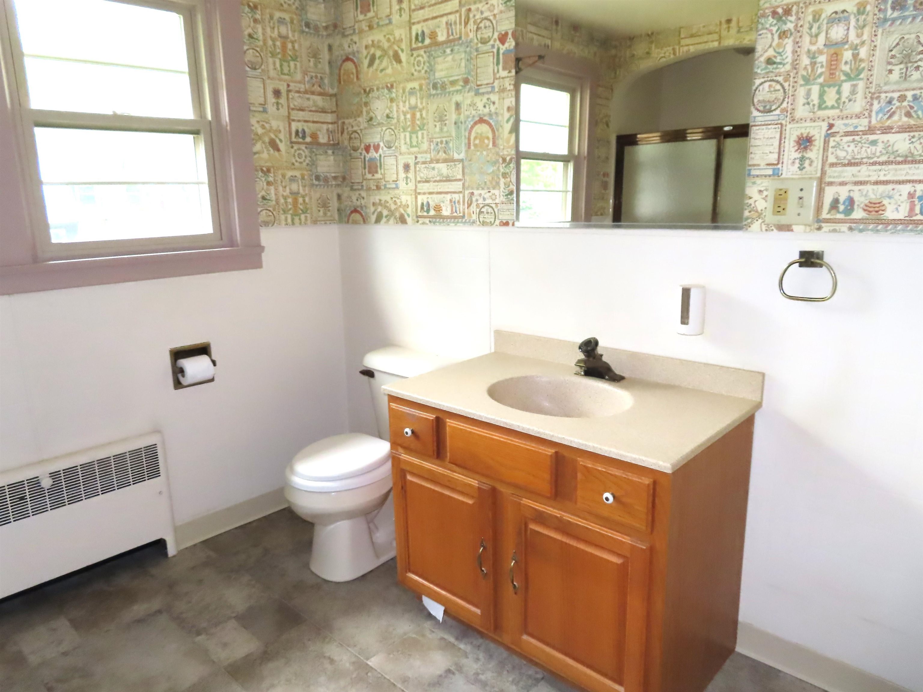 6 Barrett Ave, Keene, NH 03431