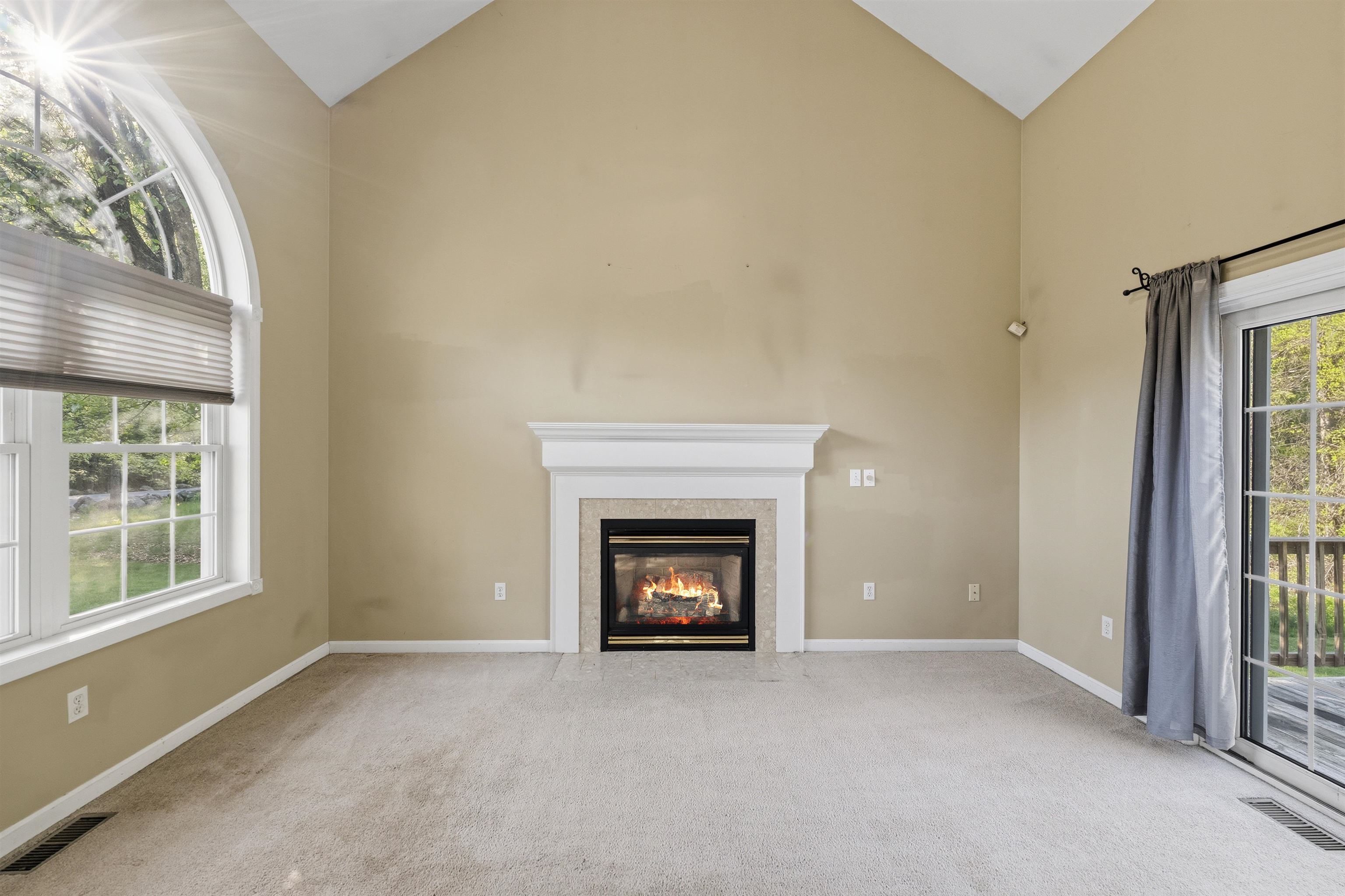 210 Kent Farm Rd, Hampstead, NH 03841