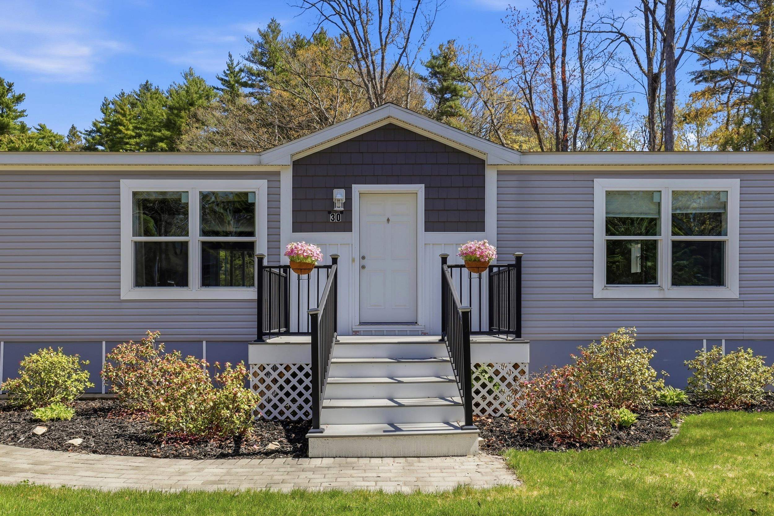 30 Emile Dr, Allenstown, NH 03275