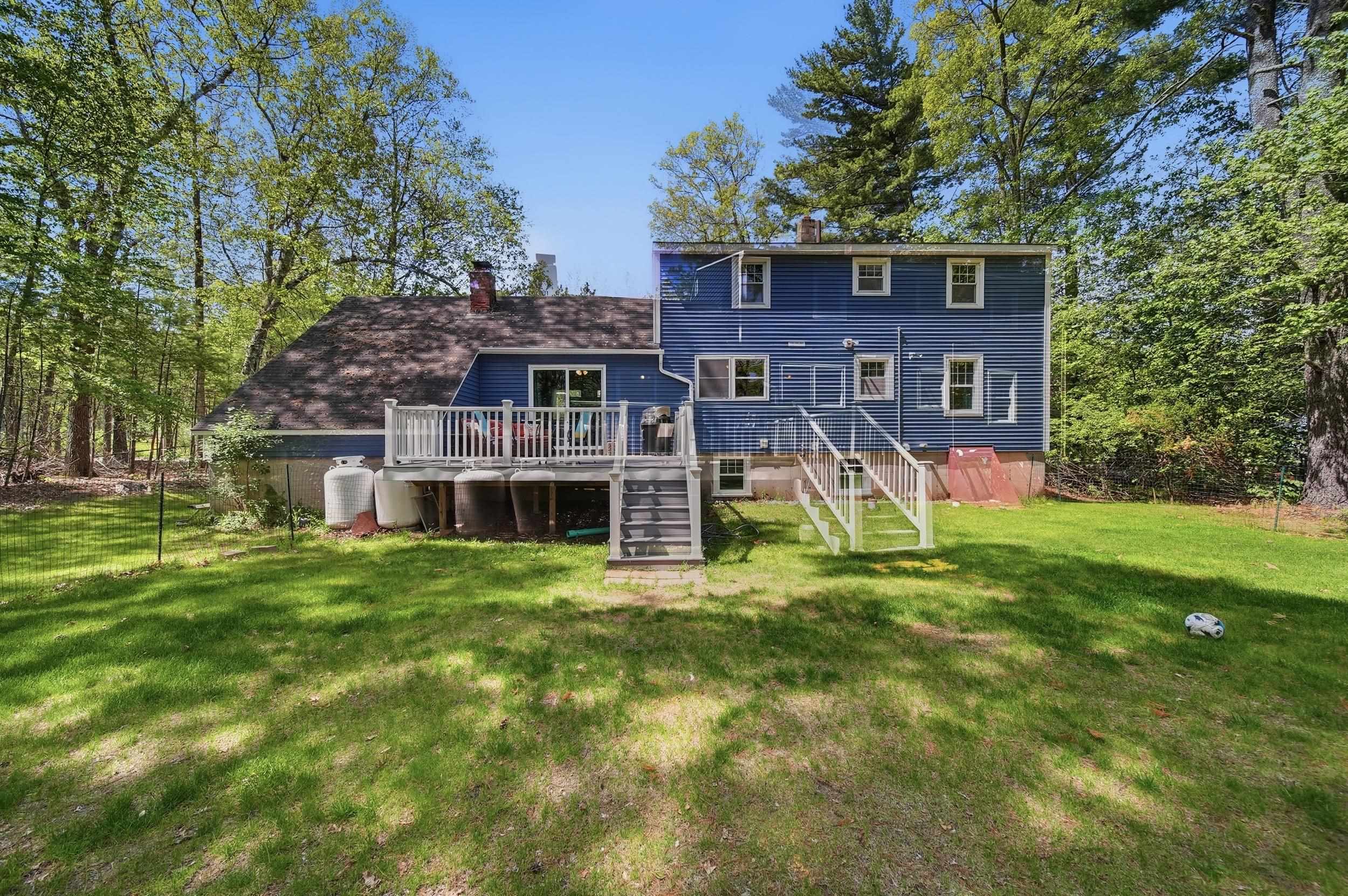 4 Tinker Rd, Merrimack, NH 03054