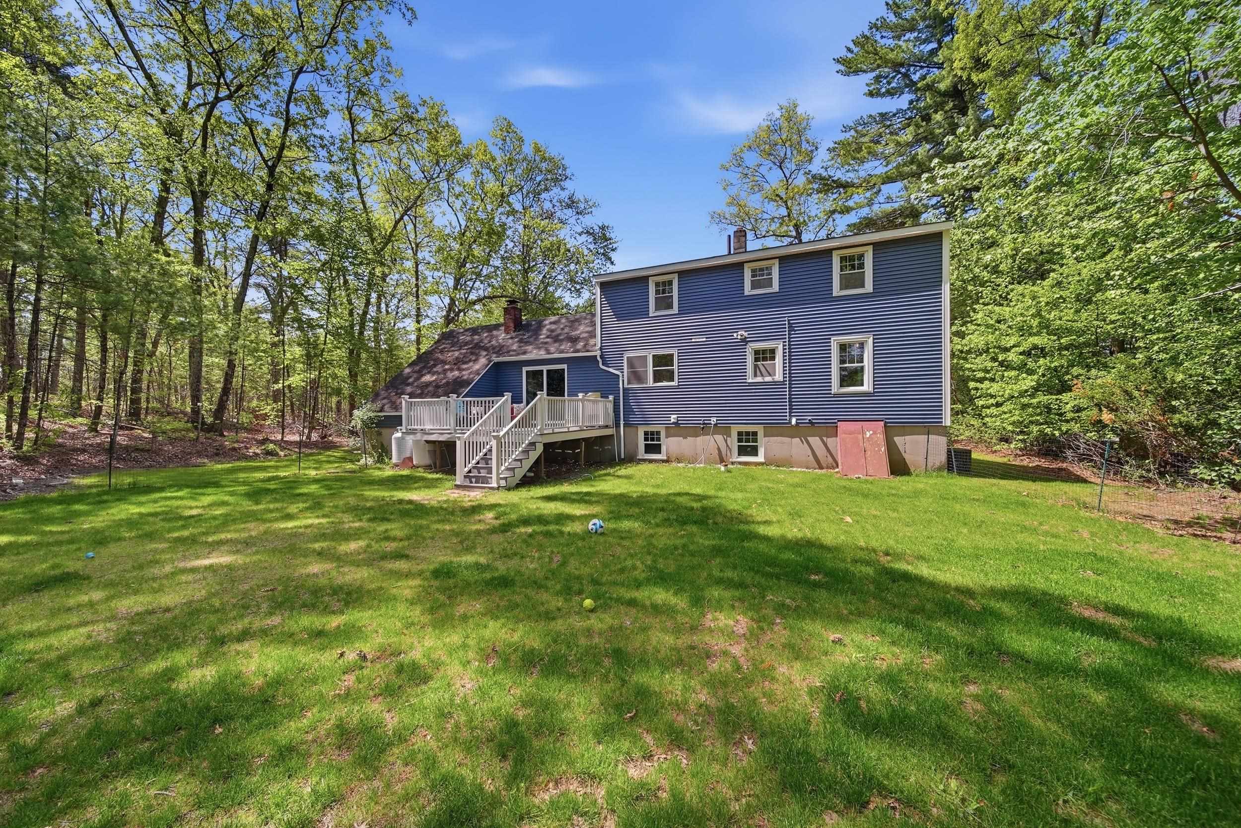 4 Tinker Rd, Merrimack, NH 03054