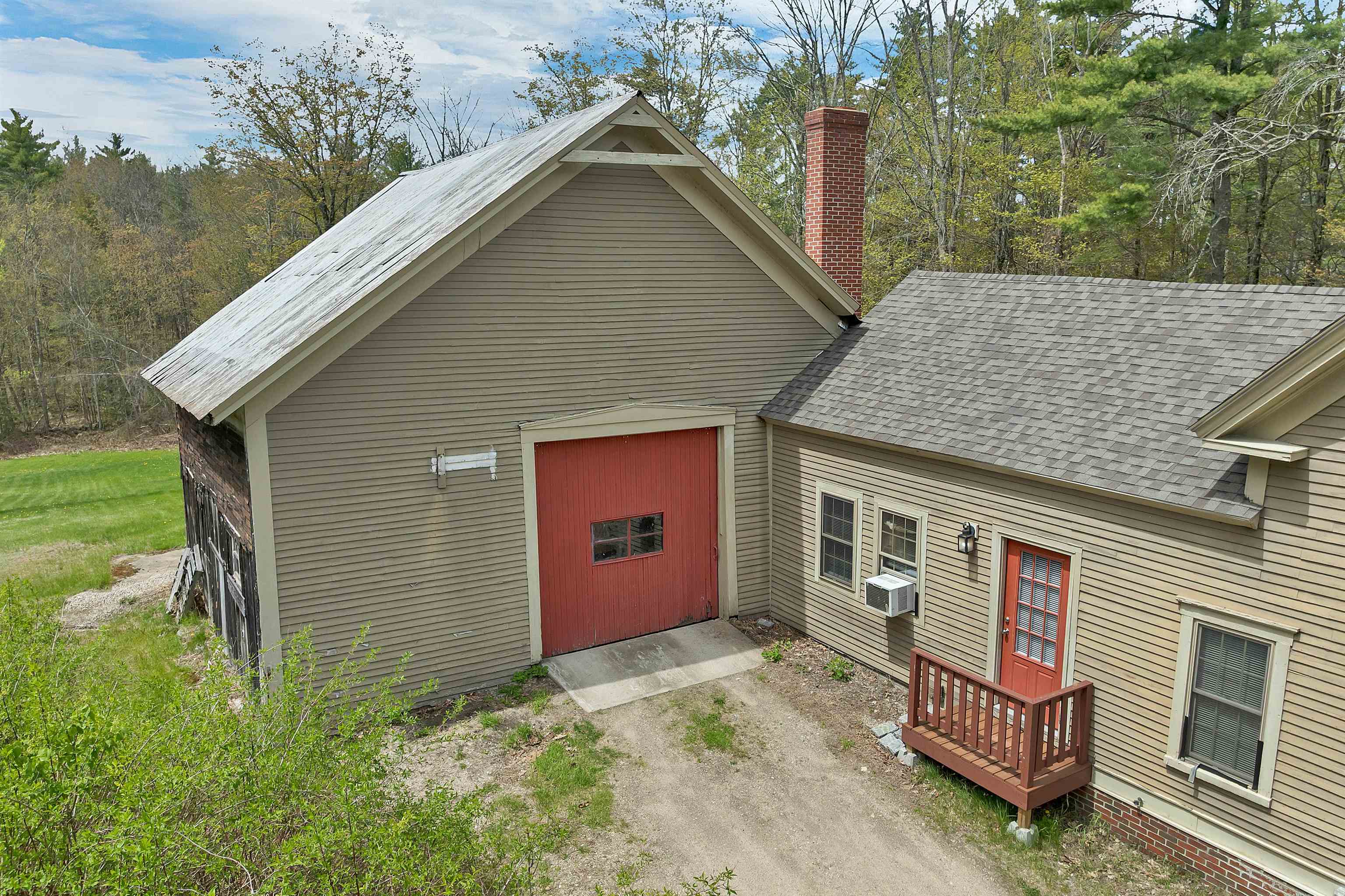 239 Wentworth Rd, Brookfield, NH 03872