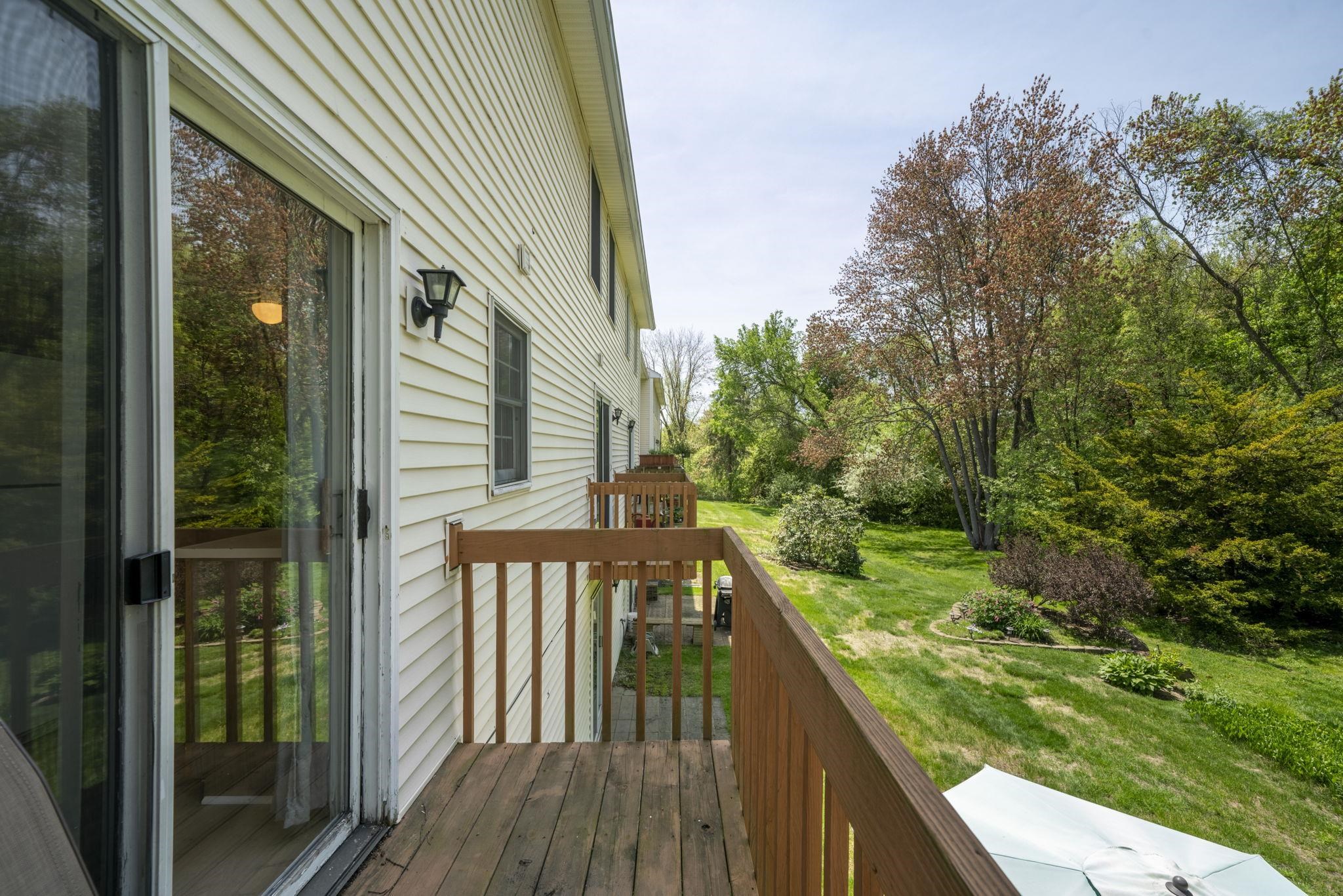 44 Brook Hollow Way, Manchester, NH 03103