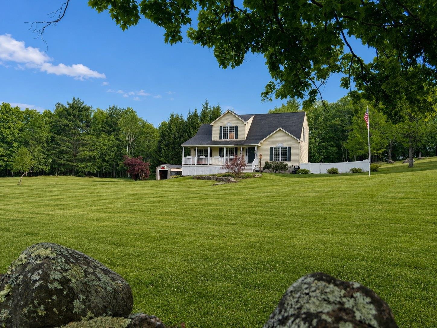 120 South Rd, Deerfield, NH 03037