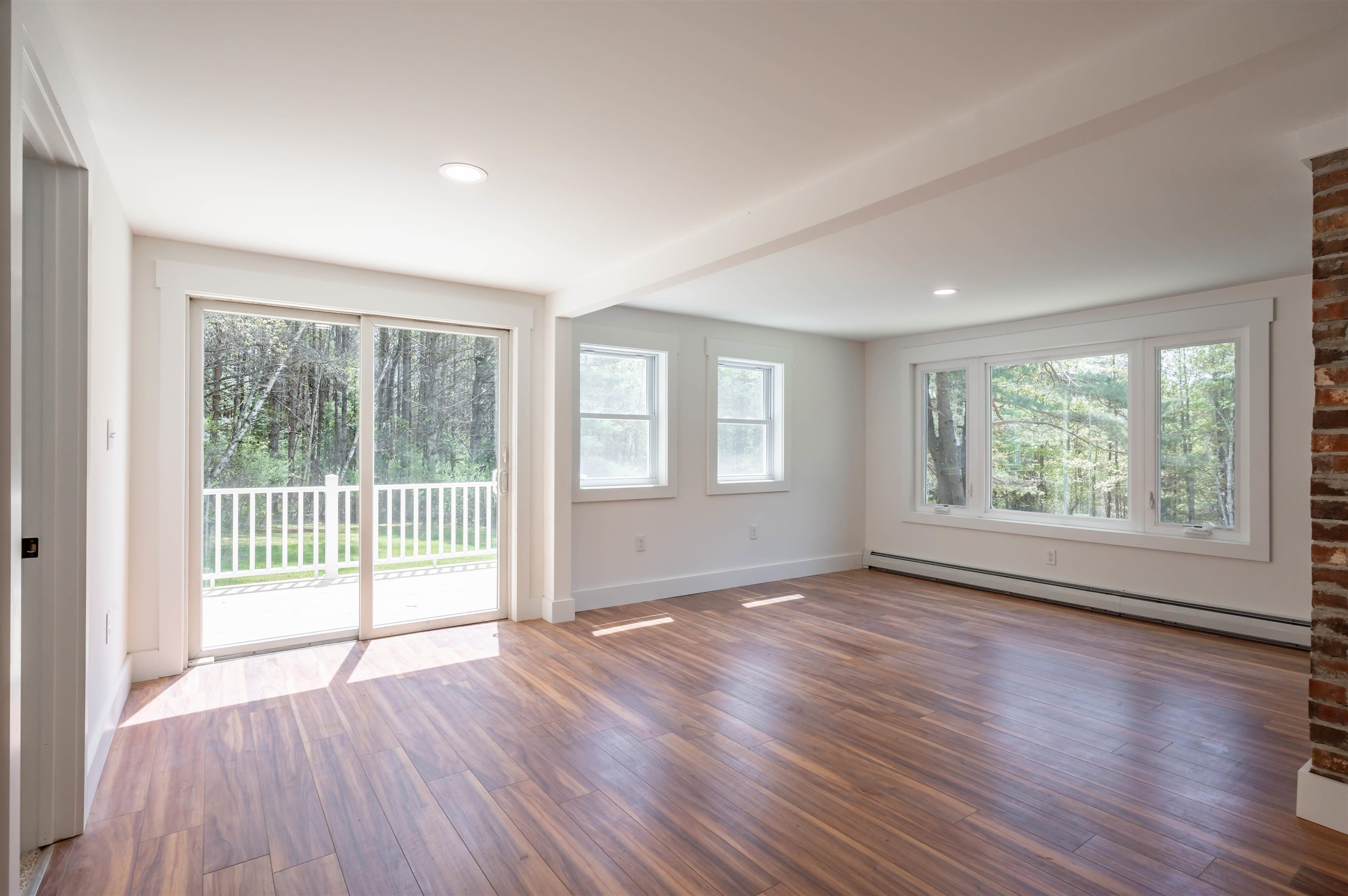 35 Bittersweet Ln, Tilton, NH 03276