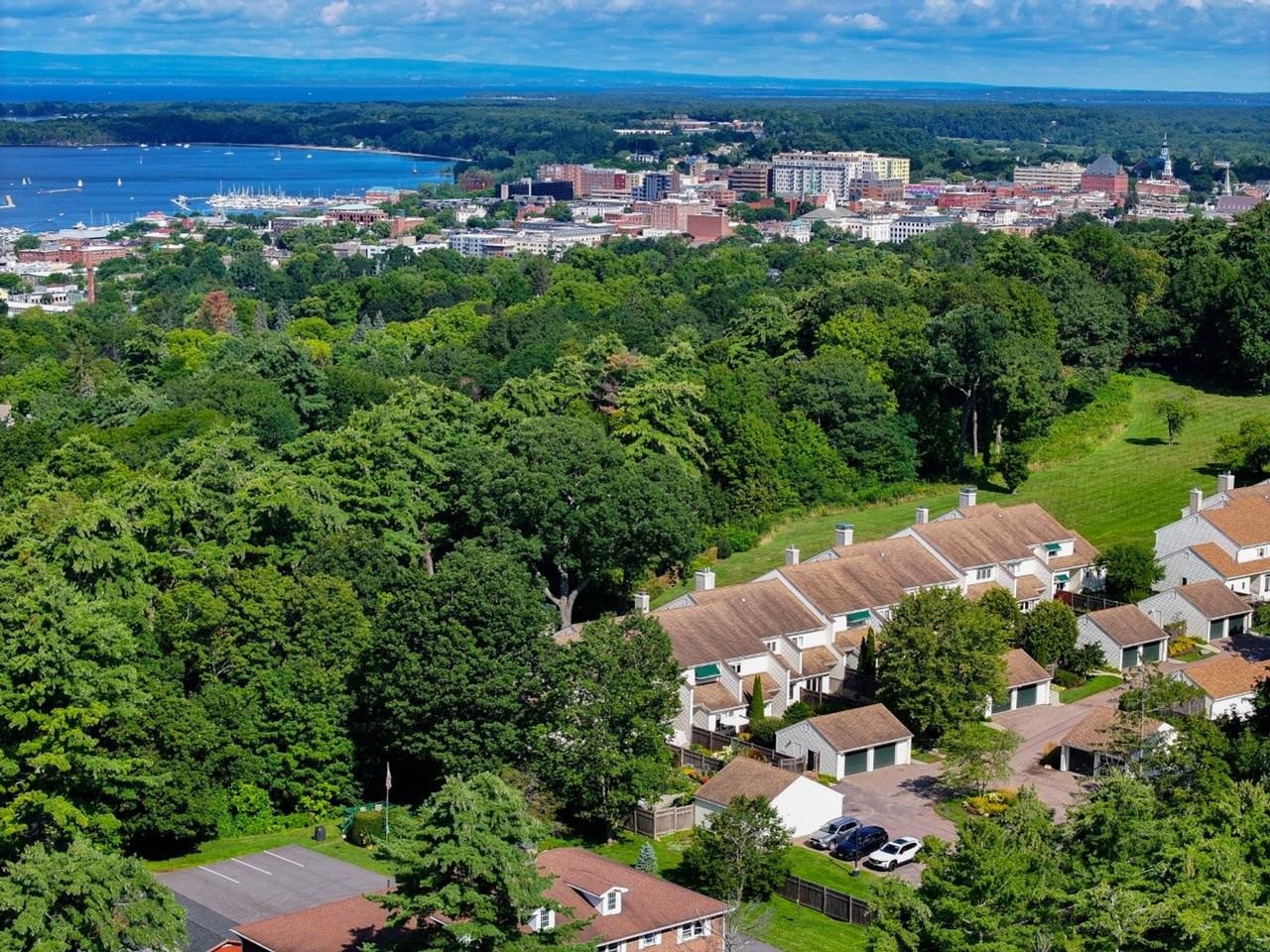 5th image of 545 South Prospect St #30, Burlington, VT 05401 | MLS# 5090003