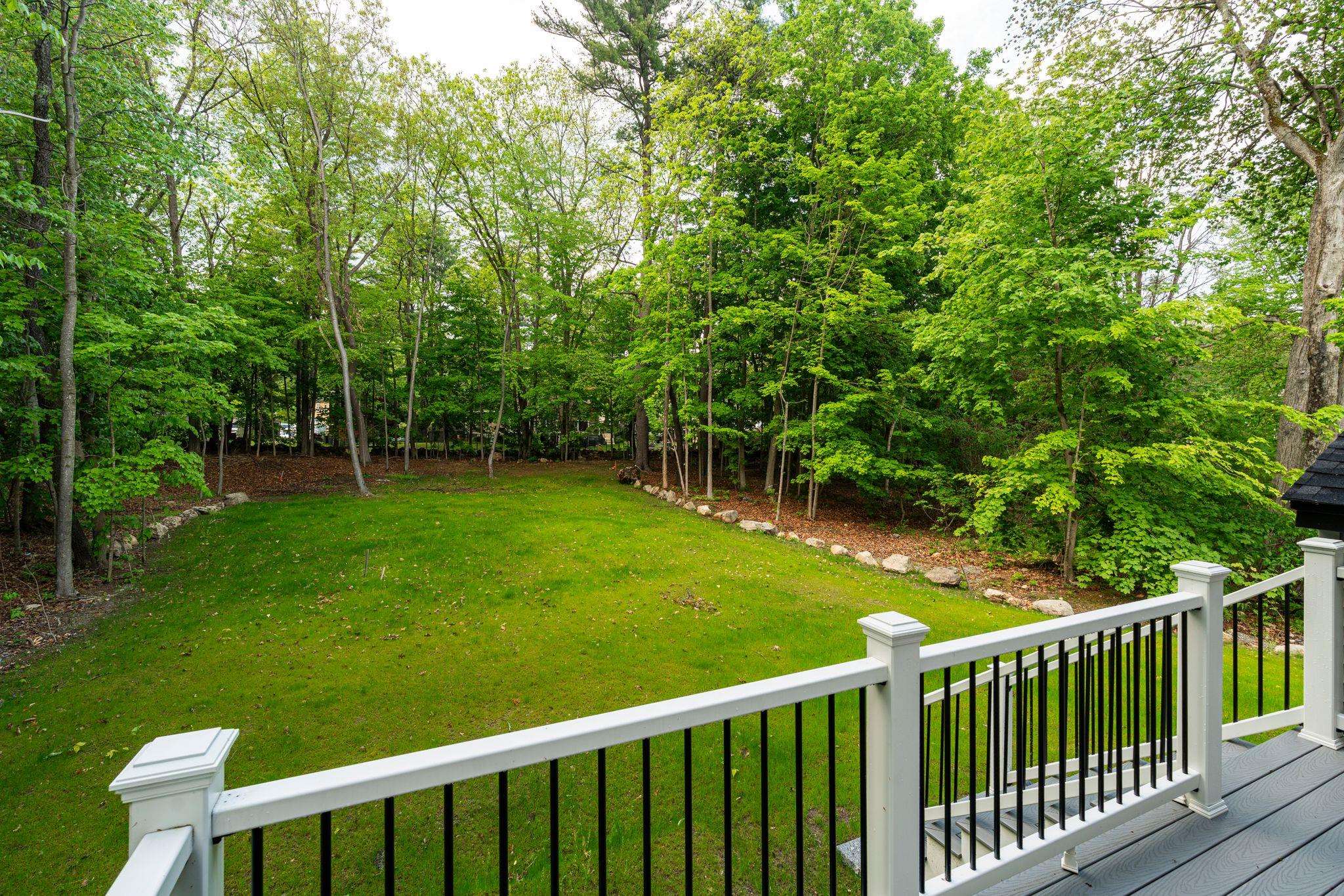9 Trues Pw, Sandown, NH 03873