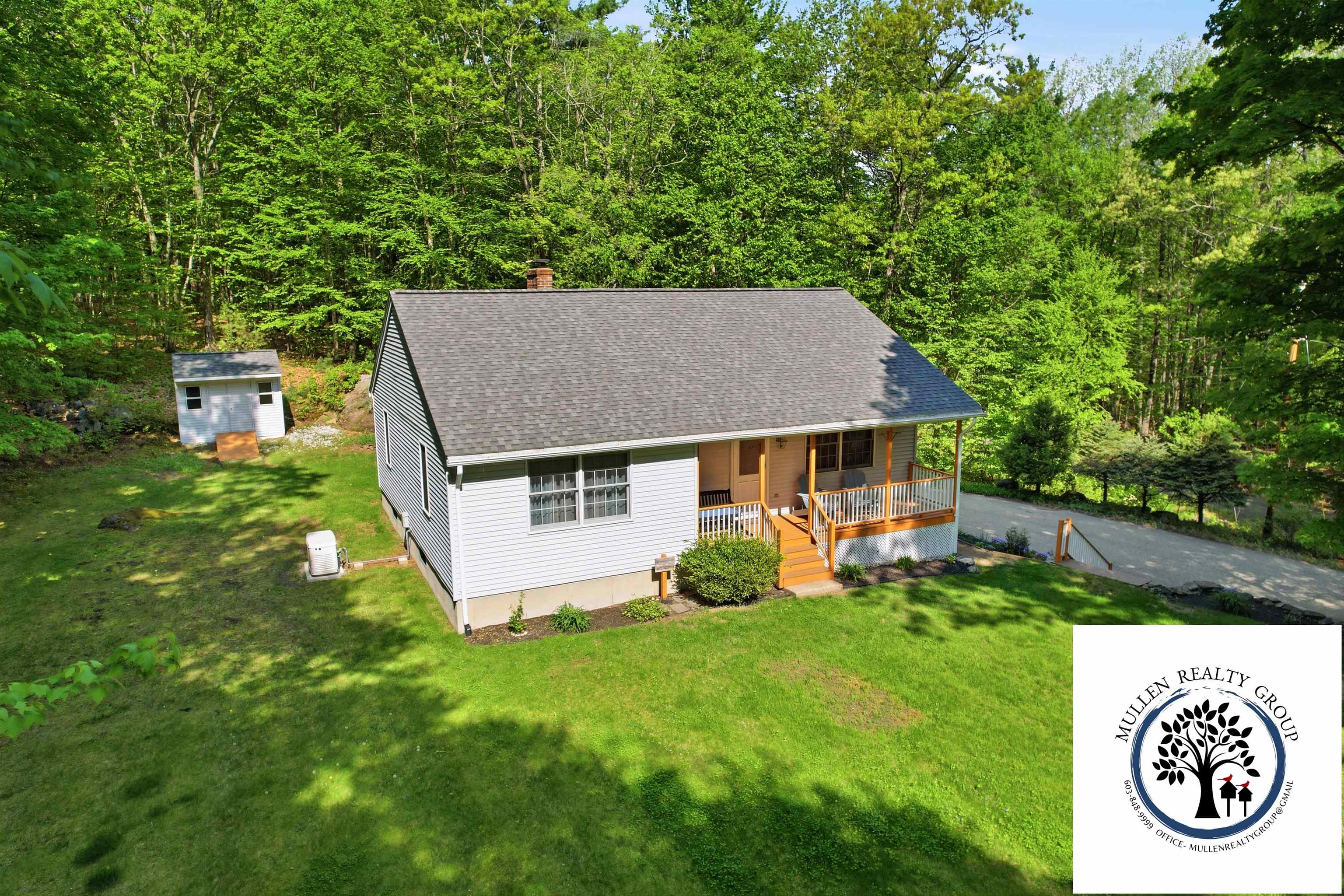 83 Hampstead Rd, Sandown, NH 03873