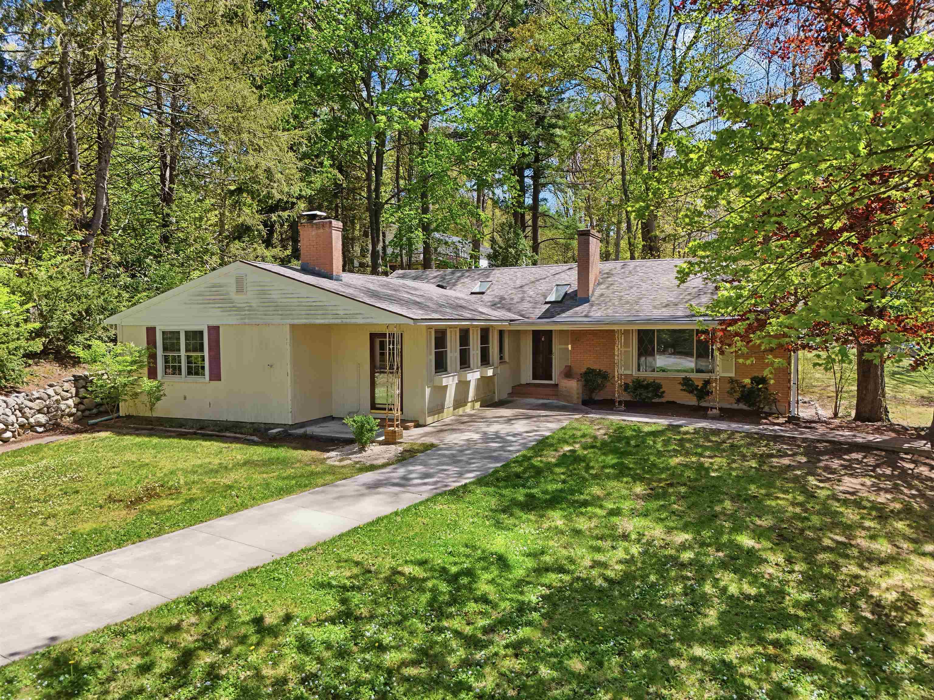 80 Webster St, Milford, NH 03055