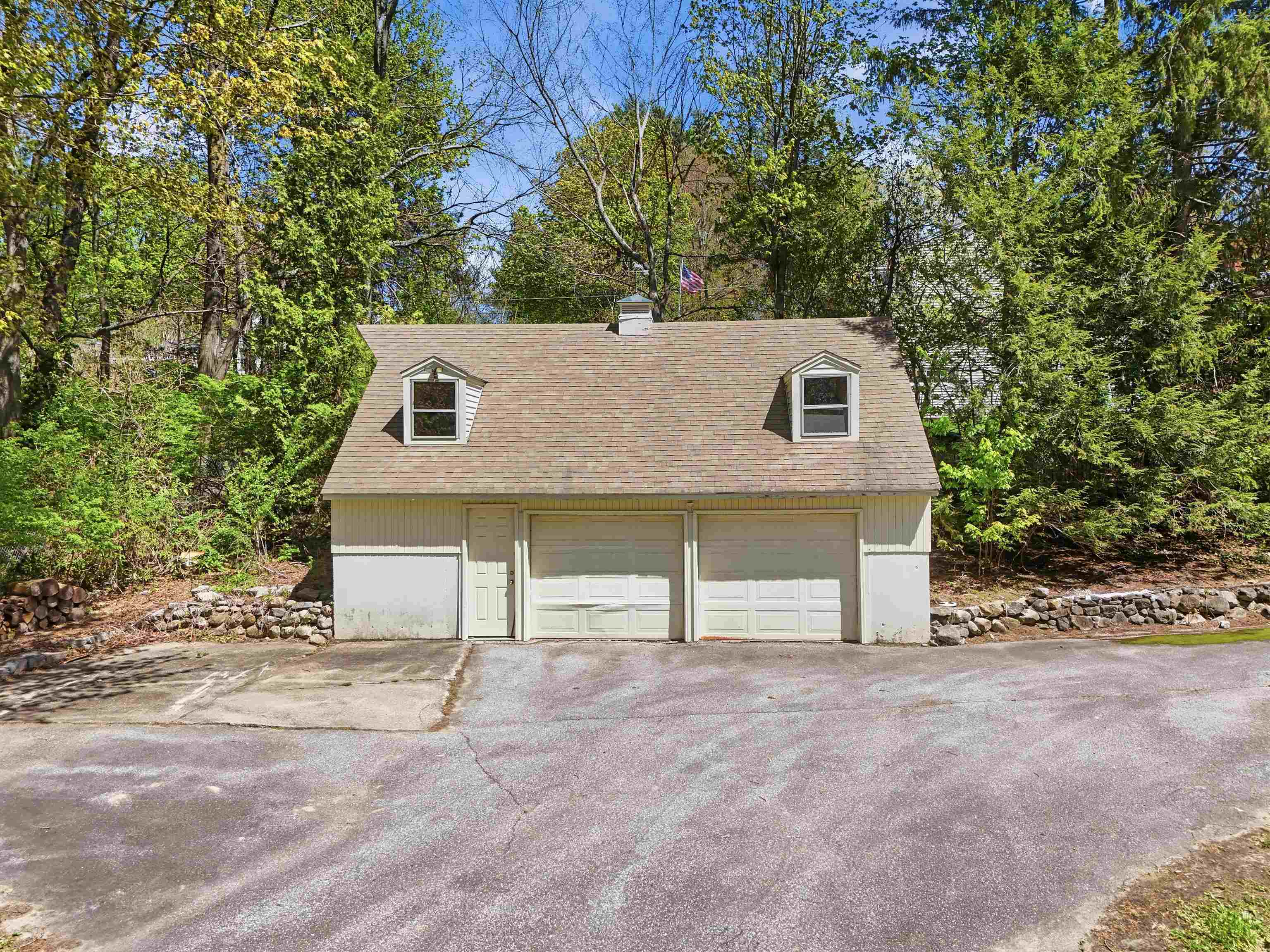80 Webster St, Milford, NH 03055