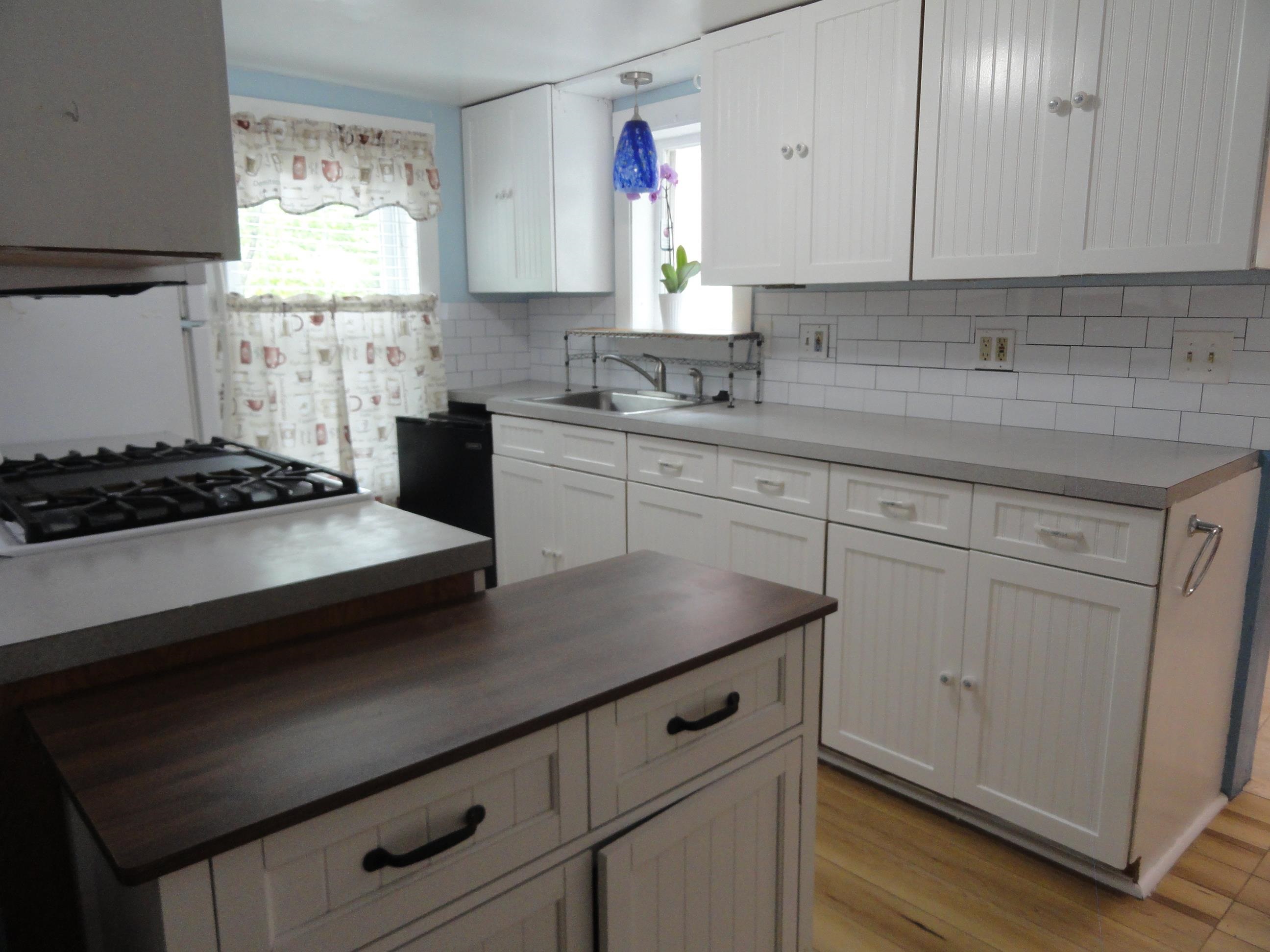 40 Parkview St, Newport, NH 03773