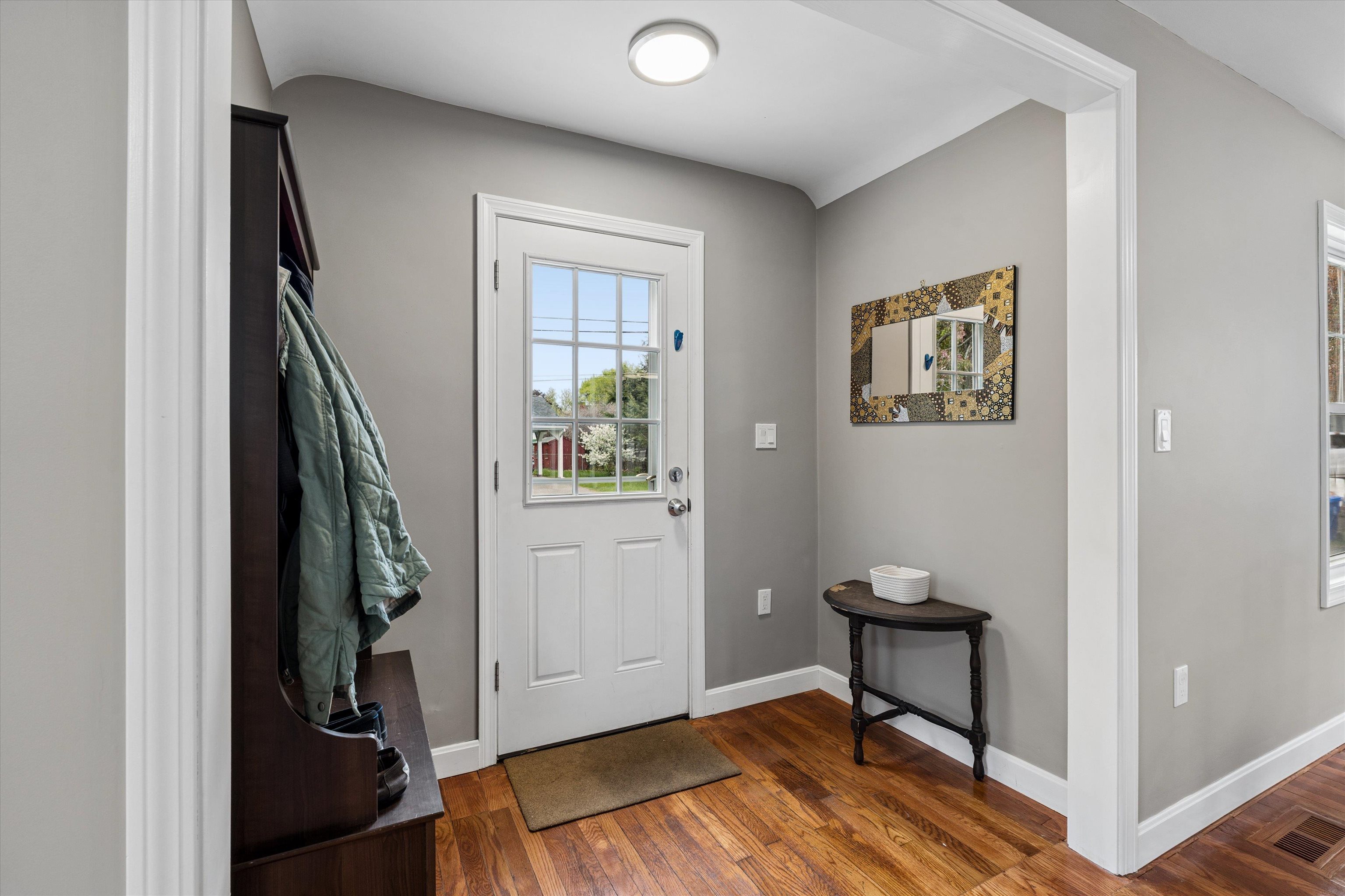24 Hiler St, Manchester, NH 03109