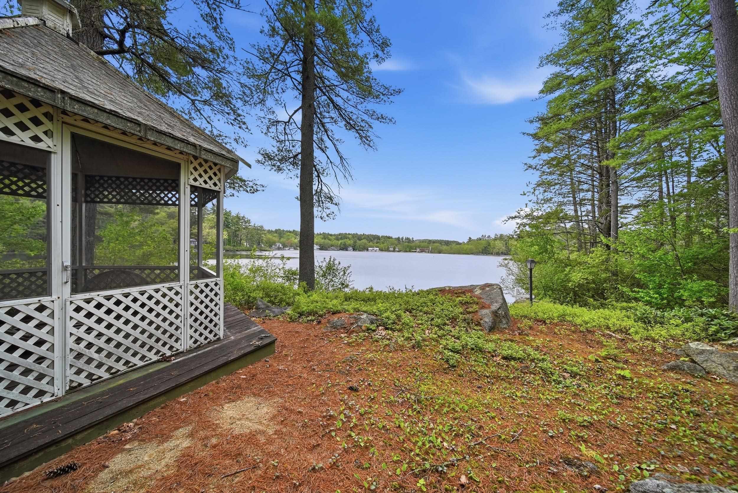 4 Clark Island Rd, Amherst, NH 03031