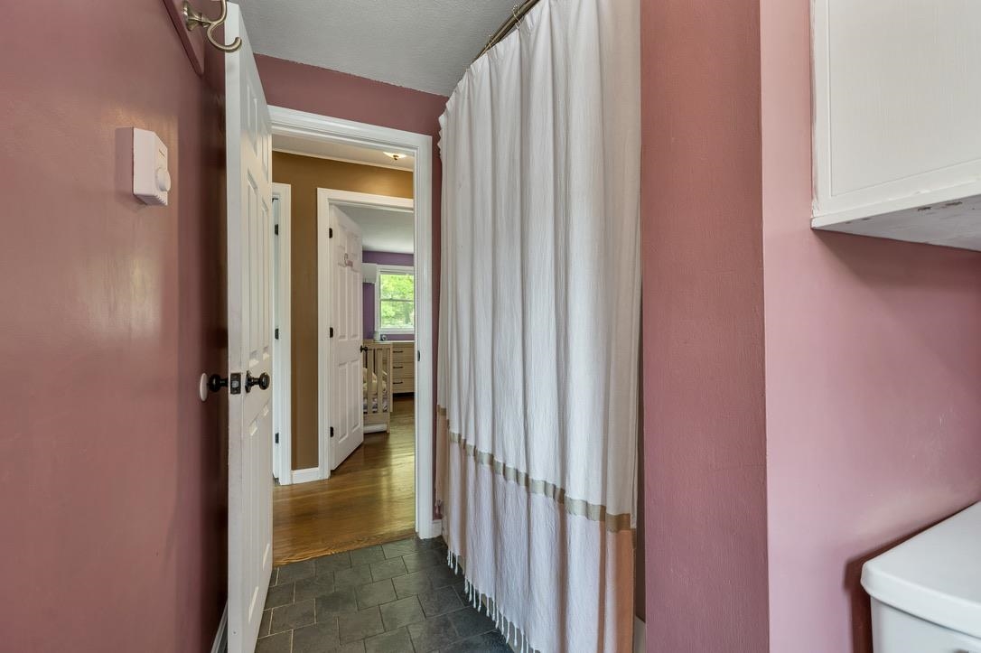 24 Bedard Ave, Derry, NH 03038