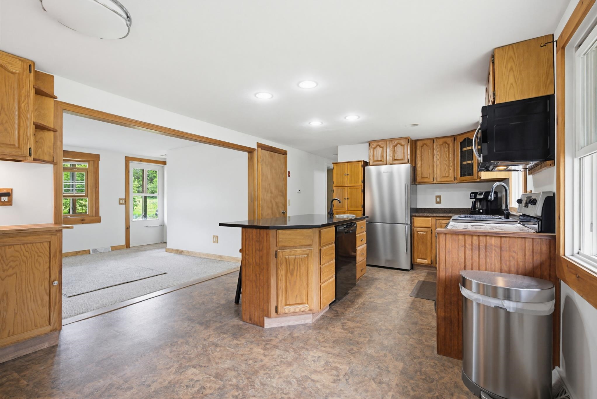 110 Tuttle Ln, Greenland, NH 03840