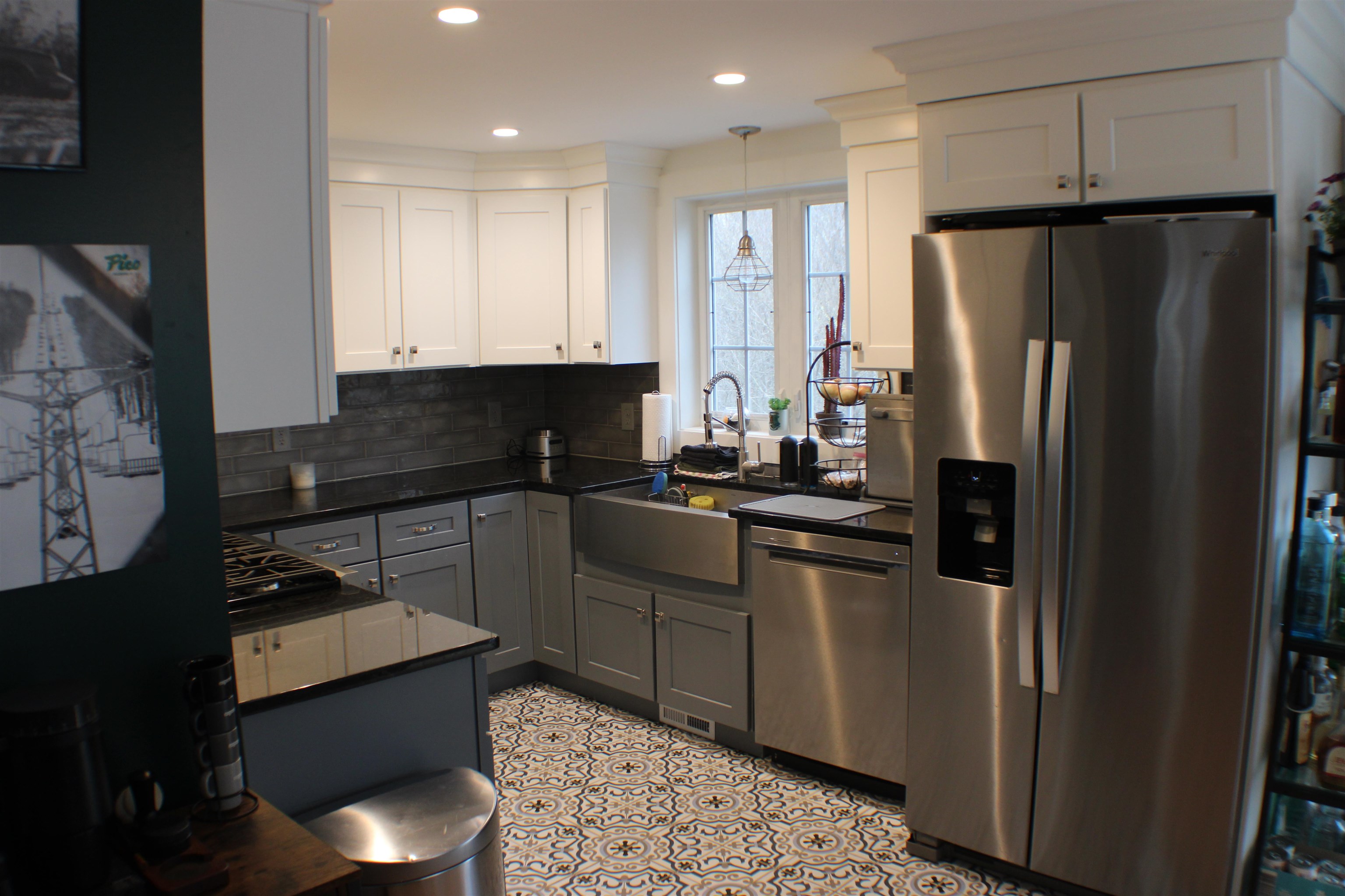 15 Elm St, Derry, NH 03038