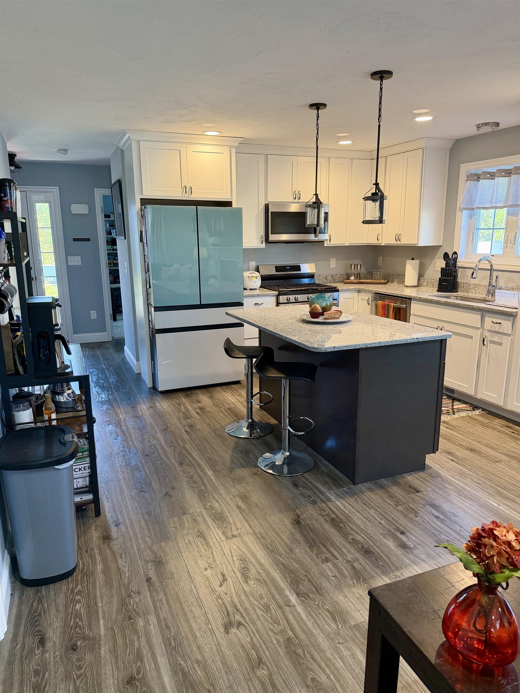 Kitchen looking toward front entry.