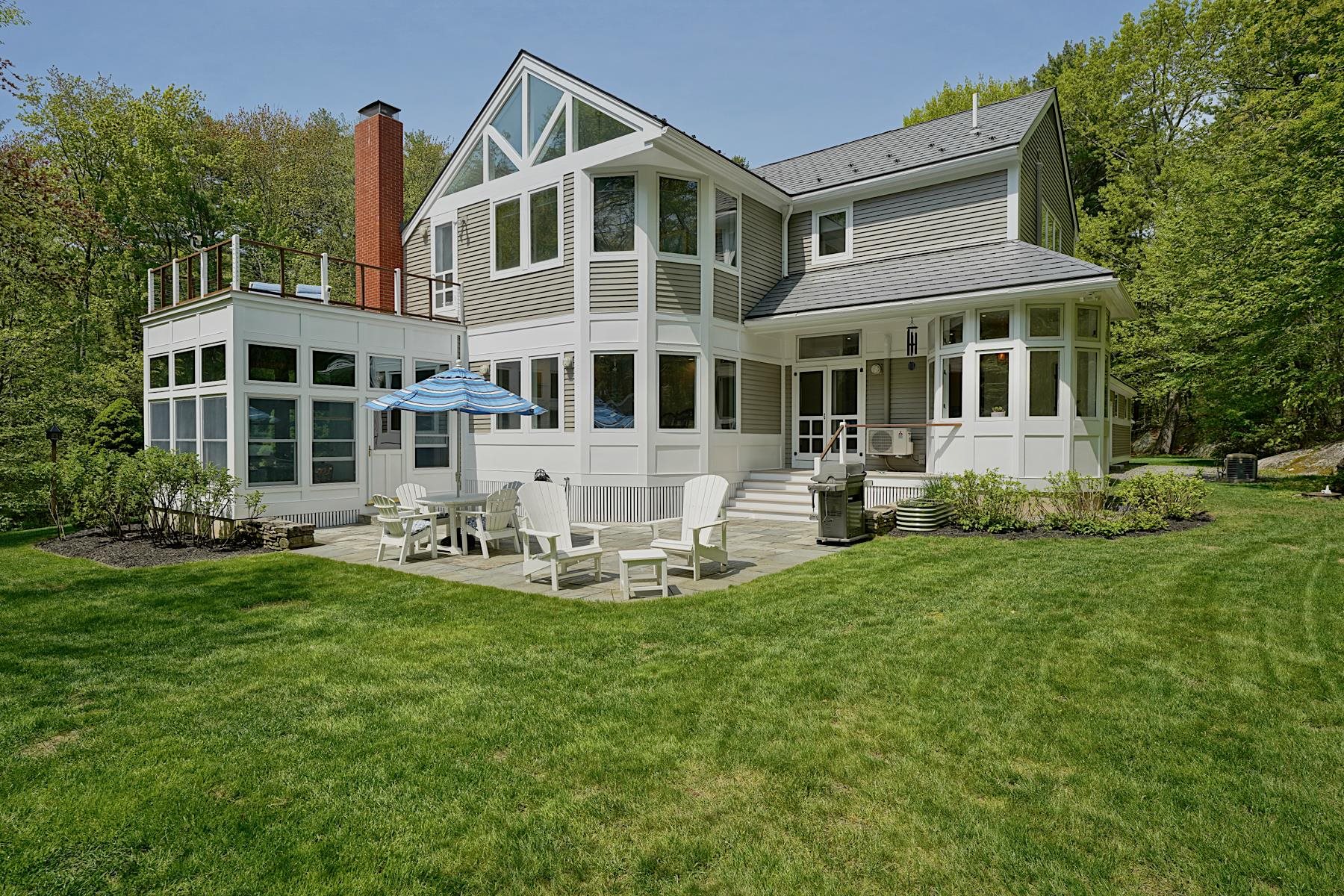 143 Mill Rd, North Hampton, NH 03862