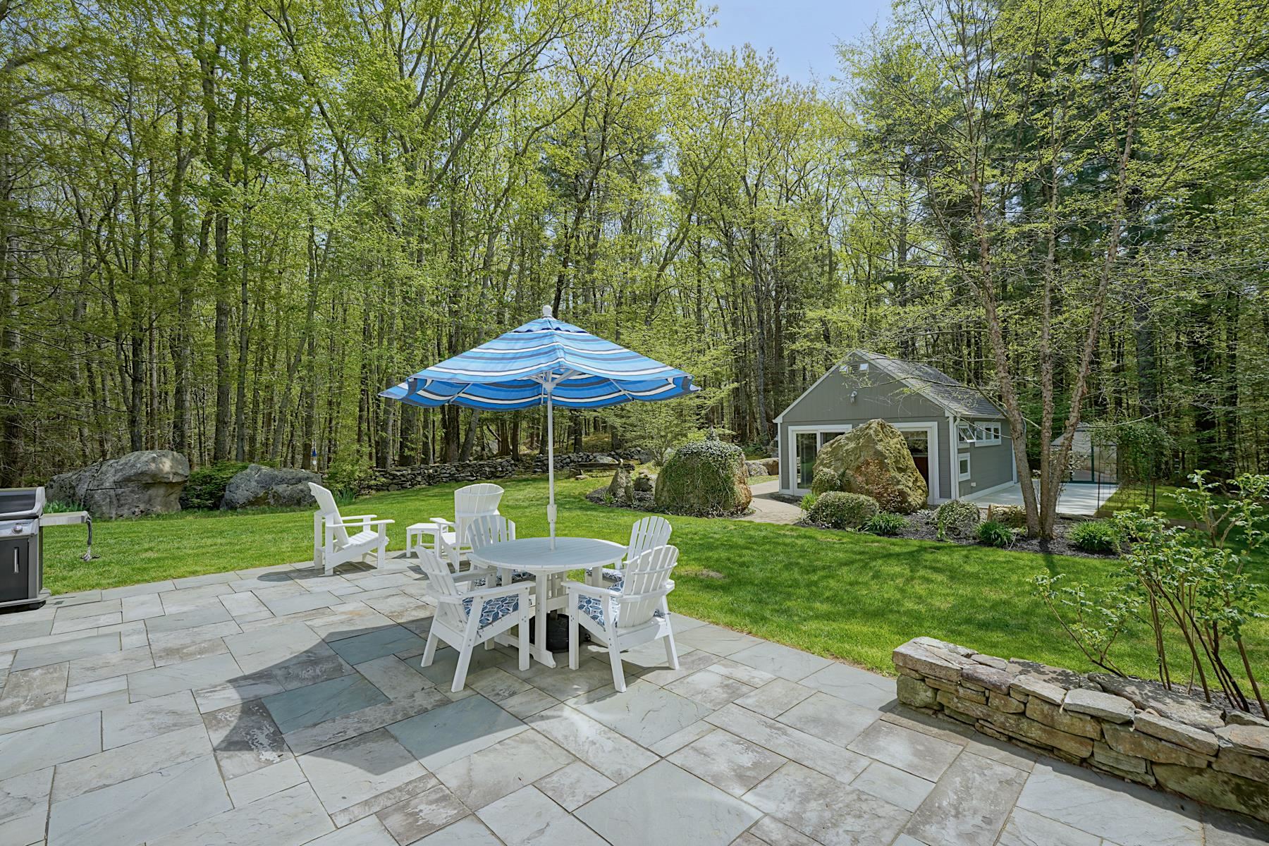 143 Mill Rd, North Hampton, NH 03862