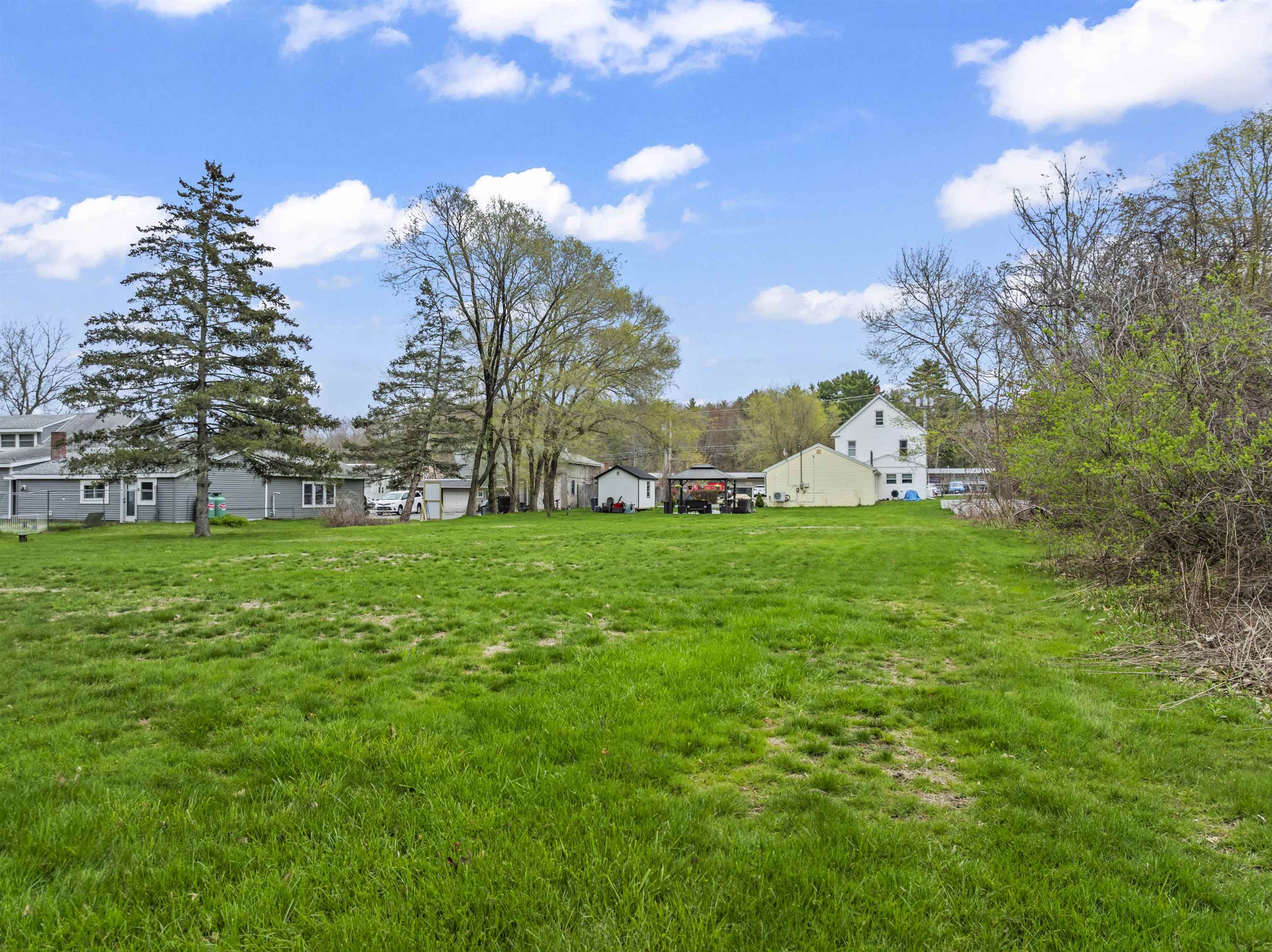 96 Lafayette Rd, Hampton Falls, NH 03844